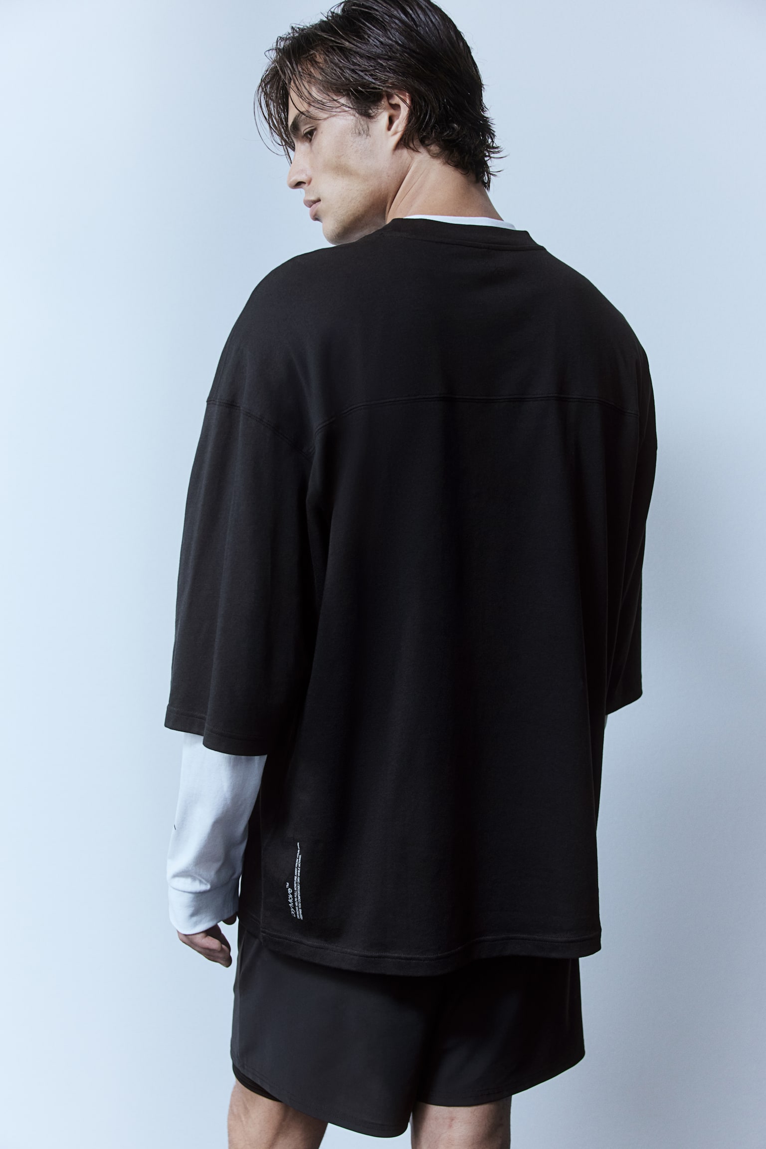 Oversized Fit Sports top in DryMove™ - Black/Light beige/Natural Power - 5