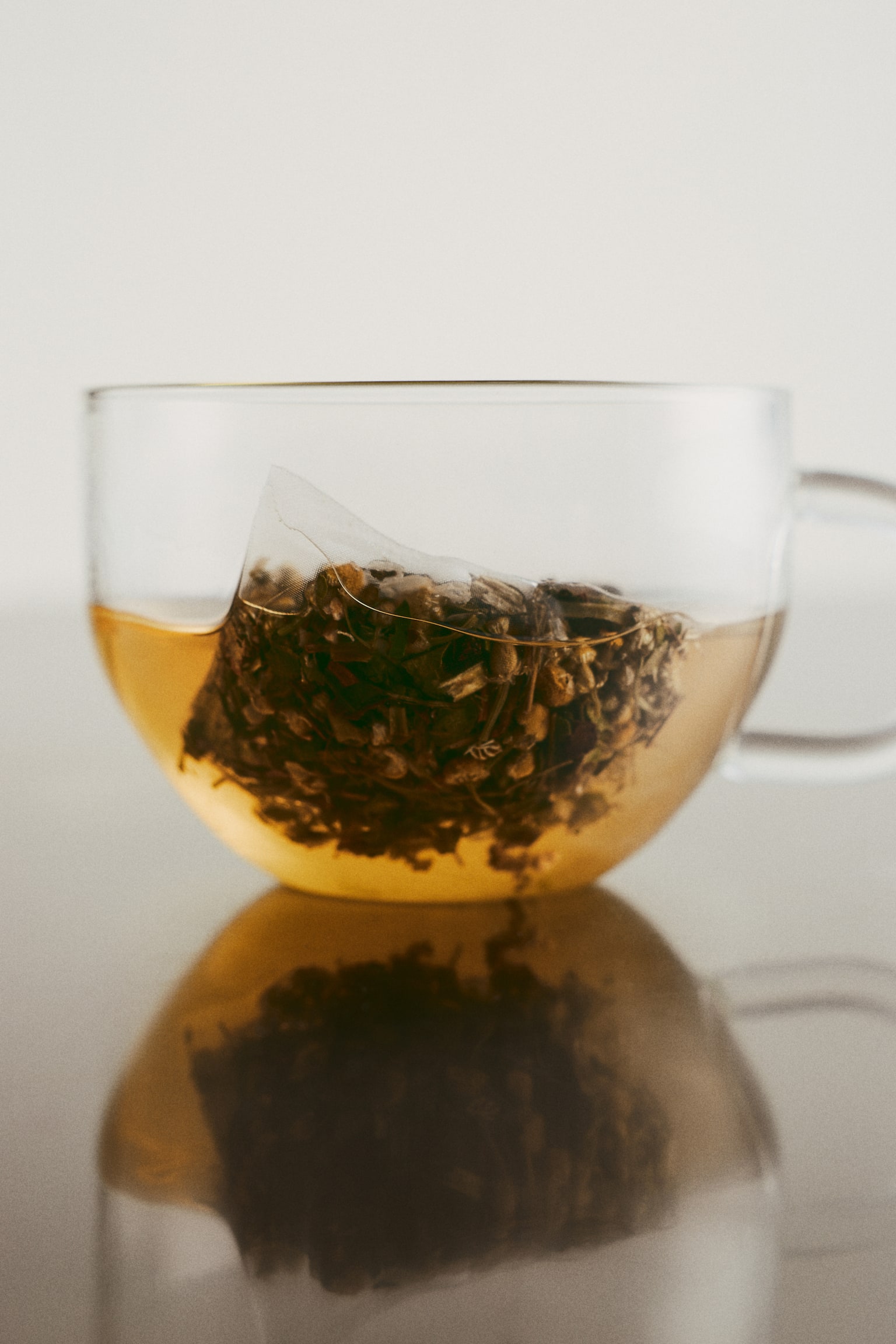 2-pack glass mugs - Clear glass/Grey - 1