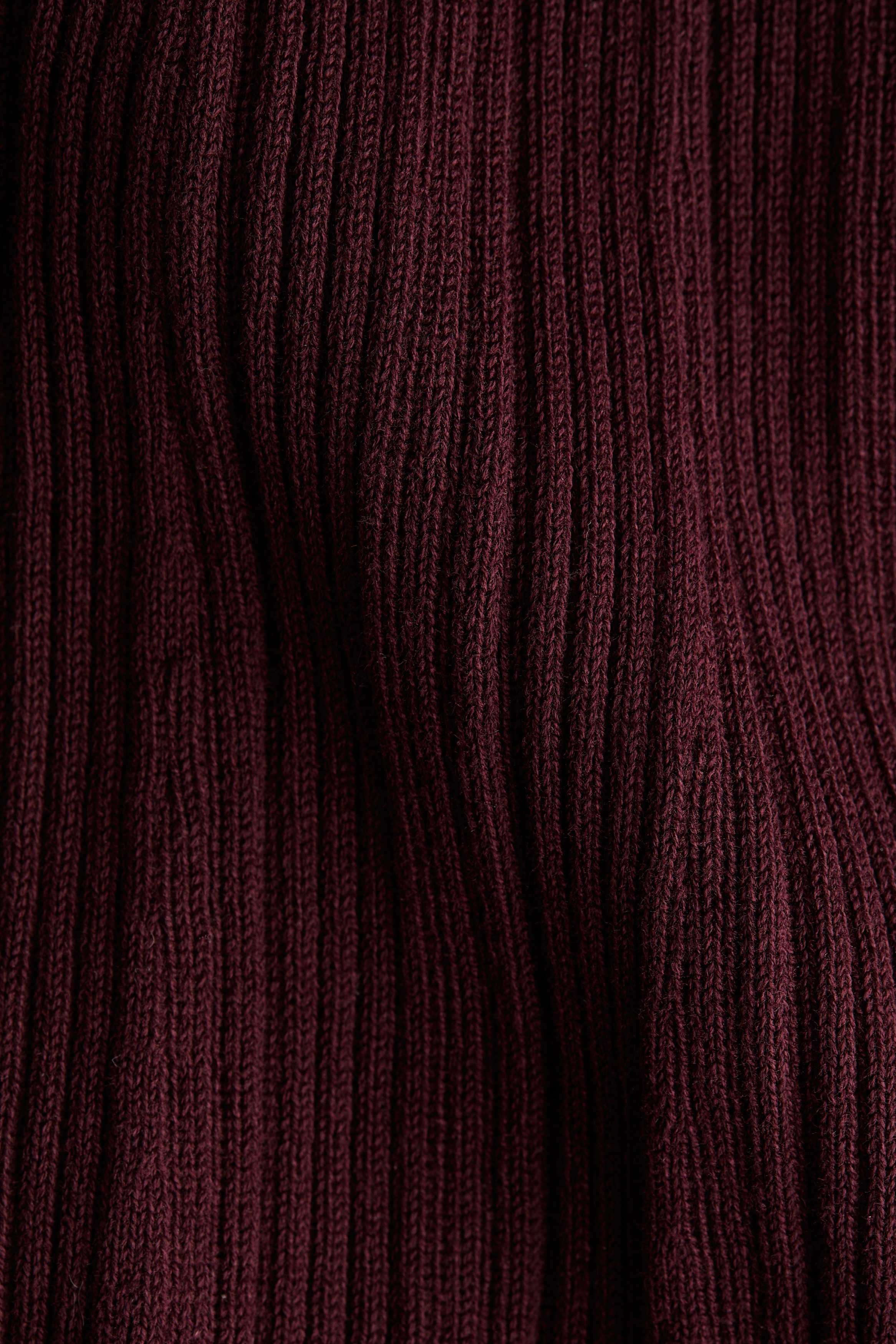 Ribbed off-the-shoulder dress