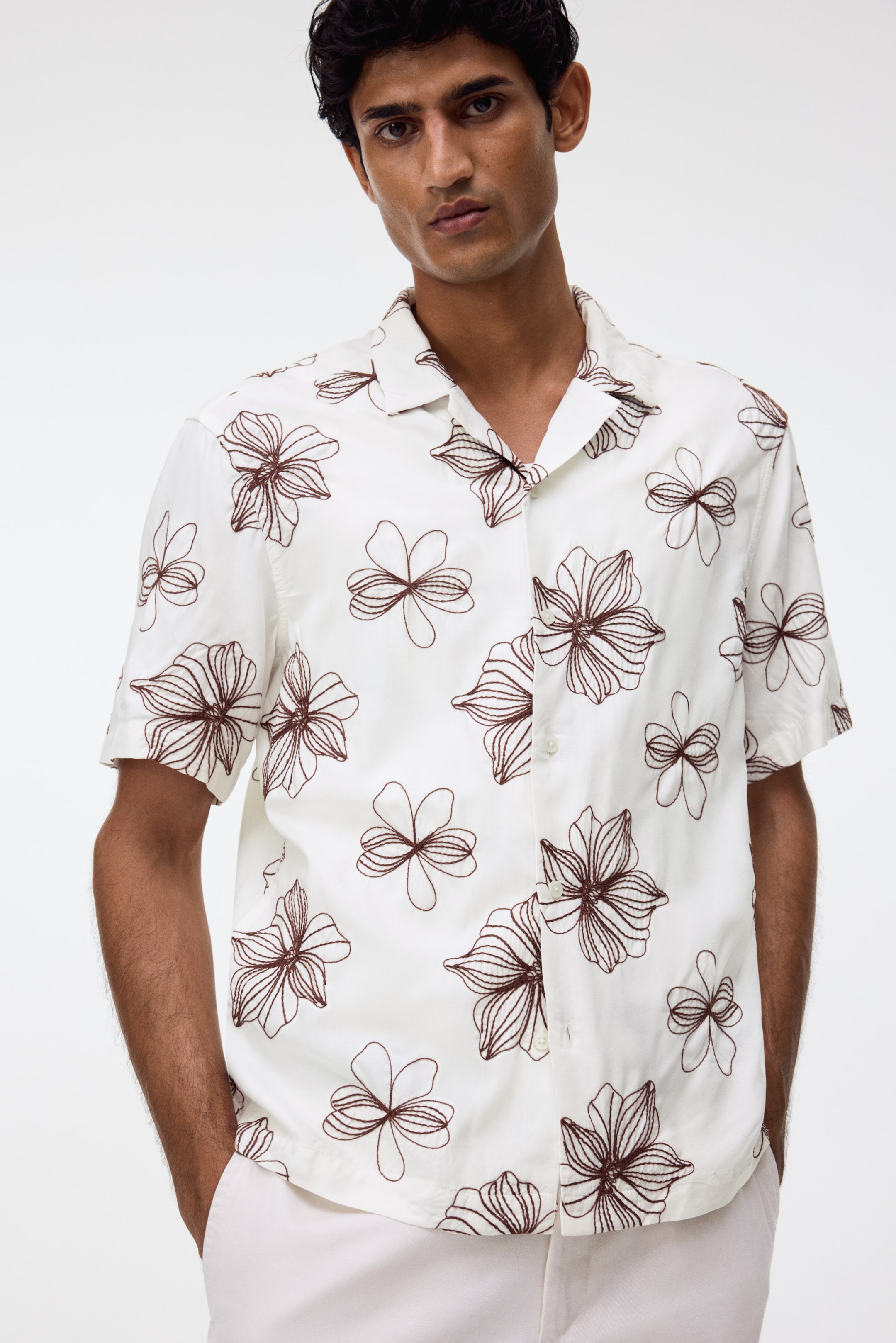 View larger image: Regular Fit Embroidered resort shirt - White/Floral - Men | H&M IN 2