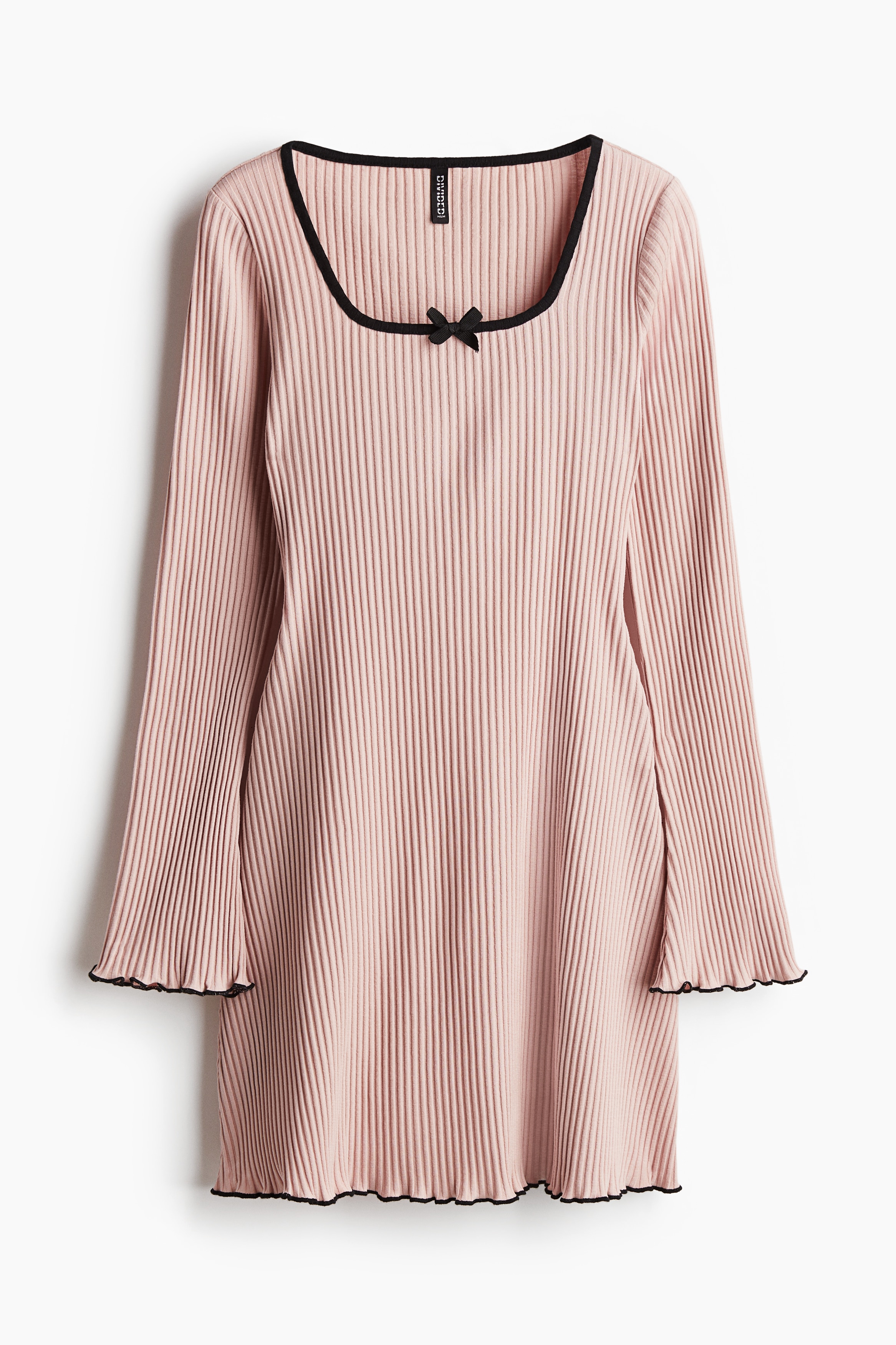 Robe côtelée avec jupe évaséeModèle