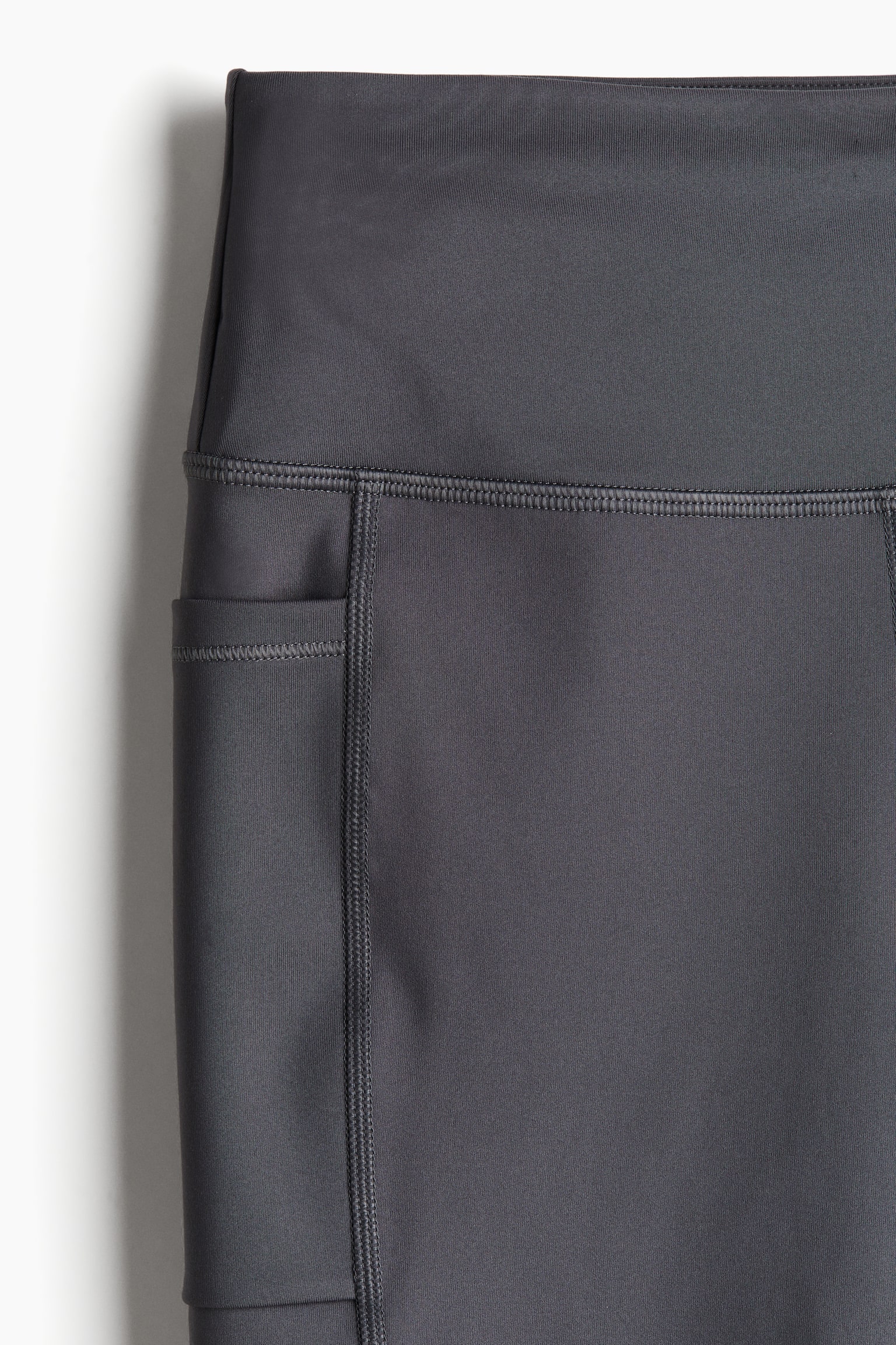 Pocket-detail sports cycling shorts in DryMove™ - Grey/Black/Light khaki green/Steel blue - 3