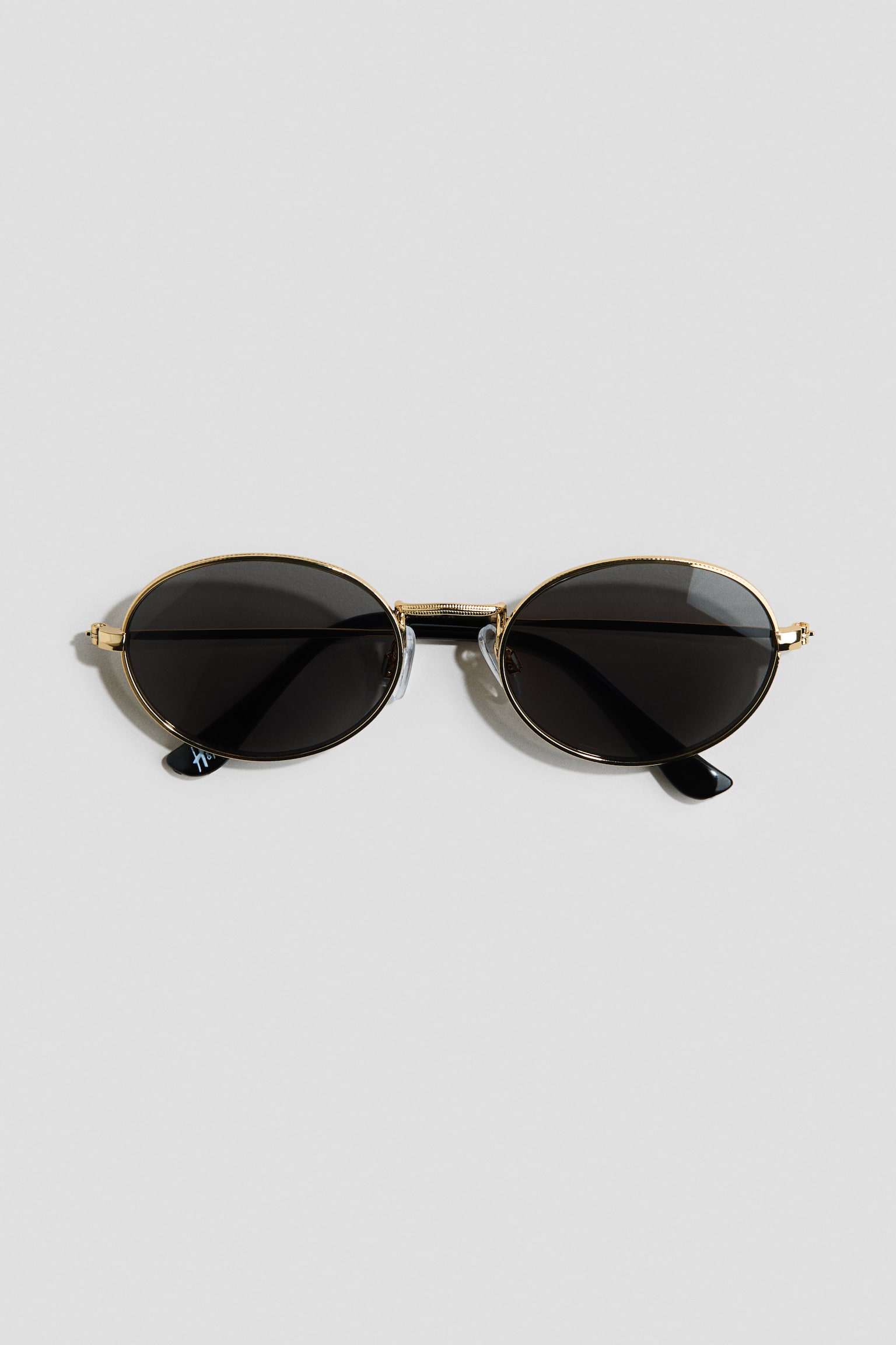Oval sunglasses-Gold-coloured/Black - 1