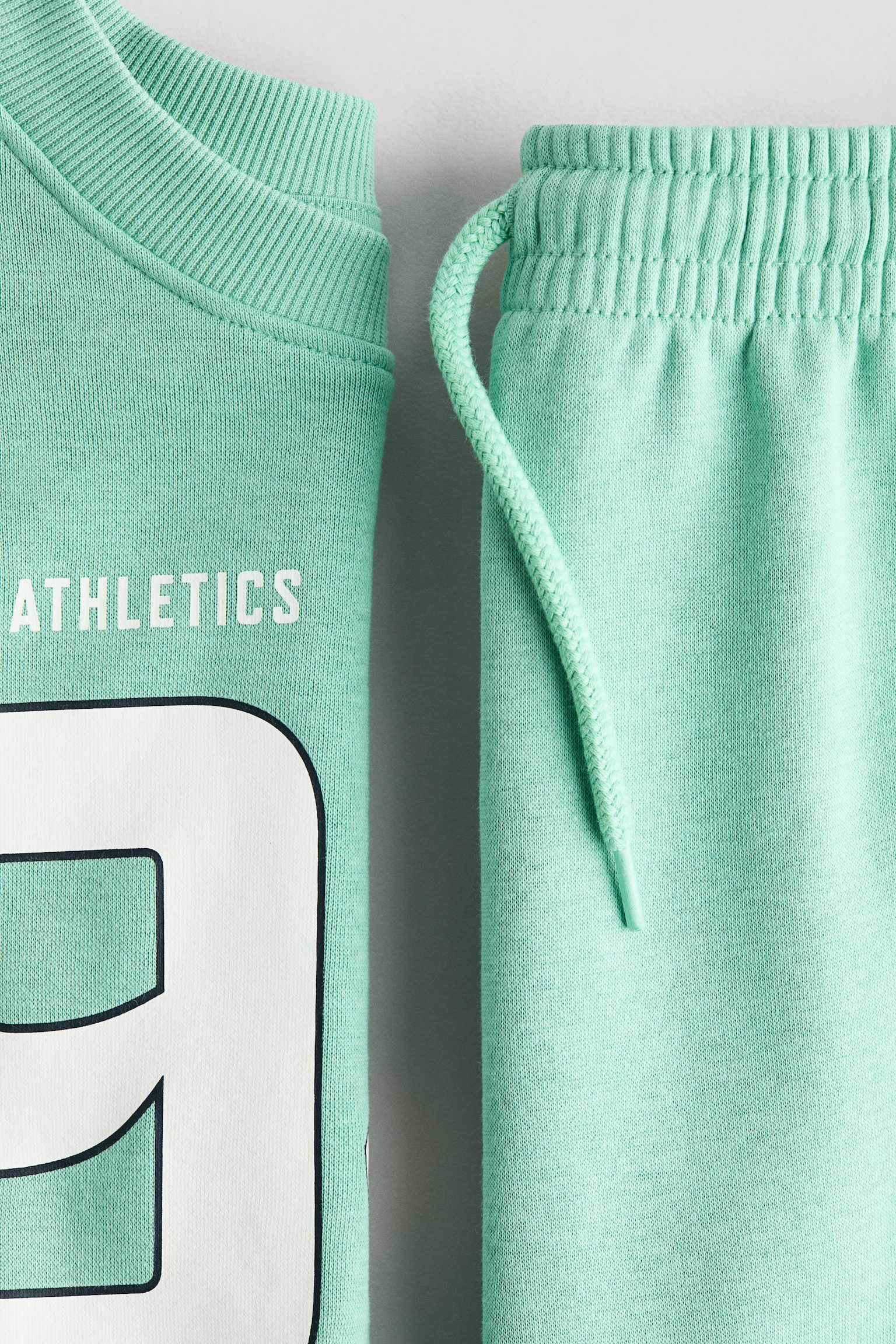 Ensemble 2 pièces avec sweat et pantalon jogger - Vert clair/94 - 2