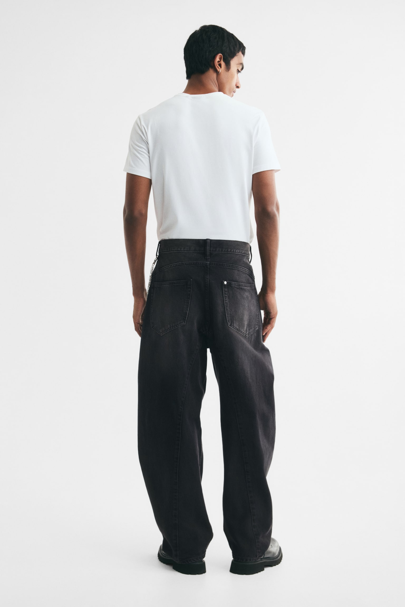 Мужские джинсы H&M Baggy Barrel-Leg, цвет: Джинсовый чёрный — фото 4