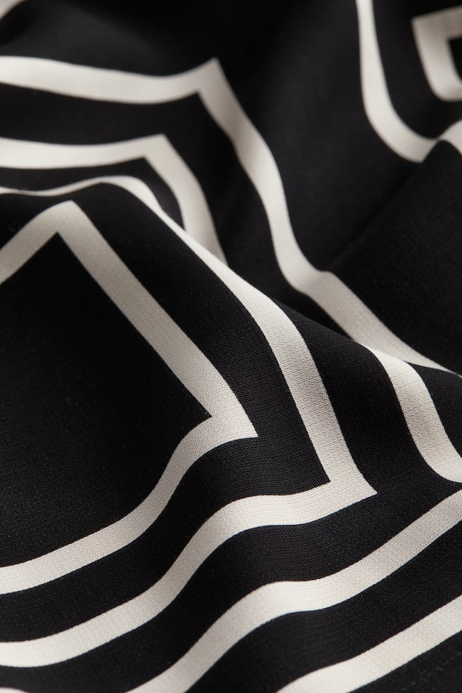 Pencil skirt - Black/Geometric pattern - 3