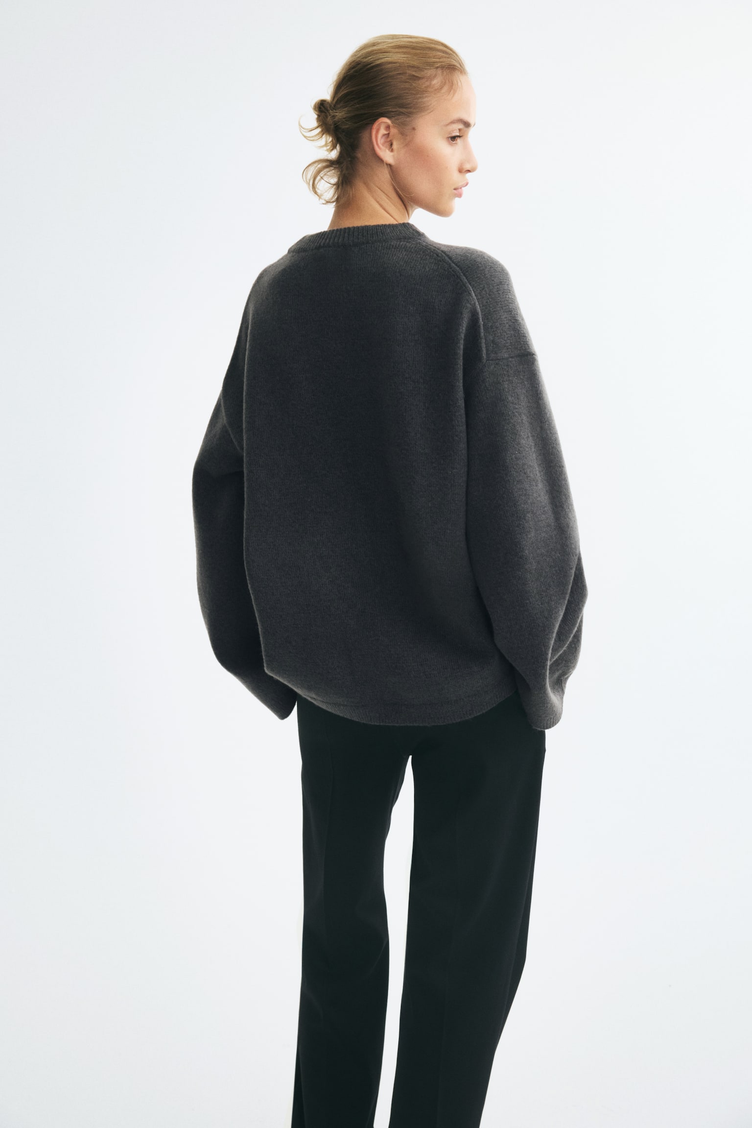 Женский свитер H&M Oversized Sweater, цвет: Тёмный серый — фото 5