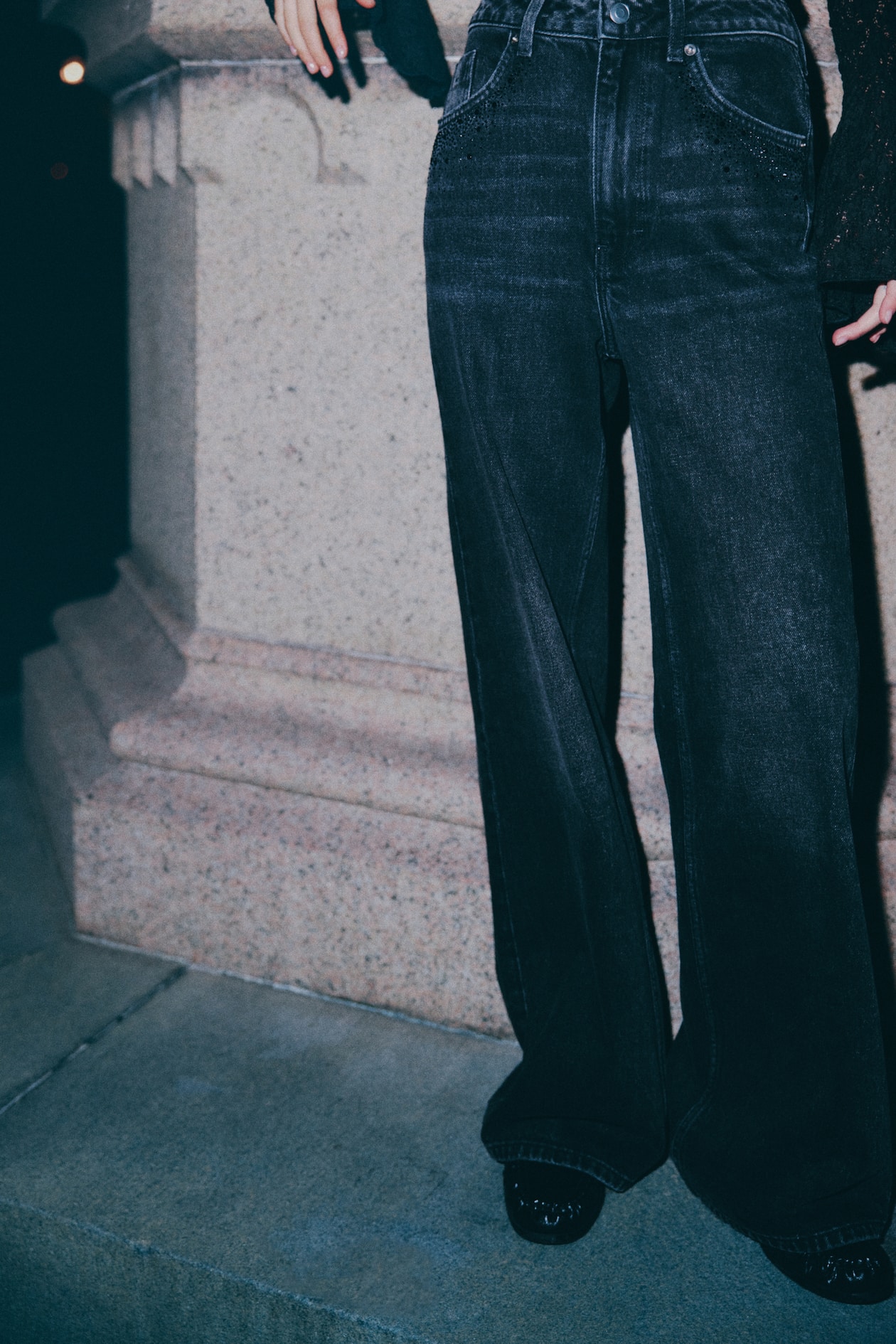 Wide-Leg Ultra High Jeans - image 5