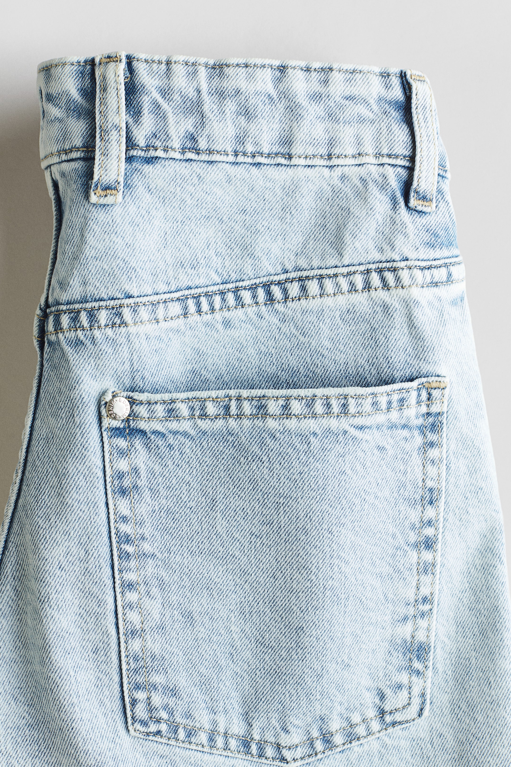 Short de menuisier en denim