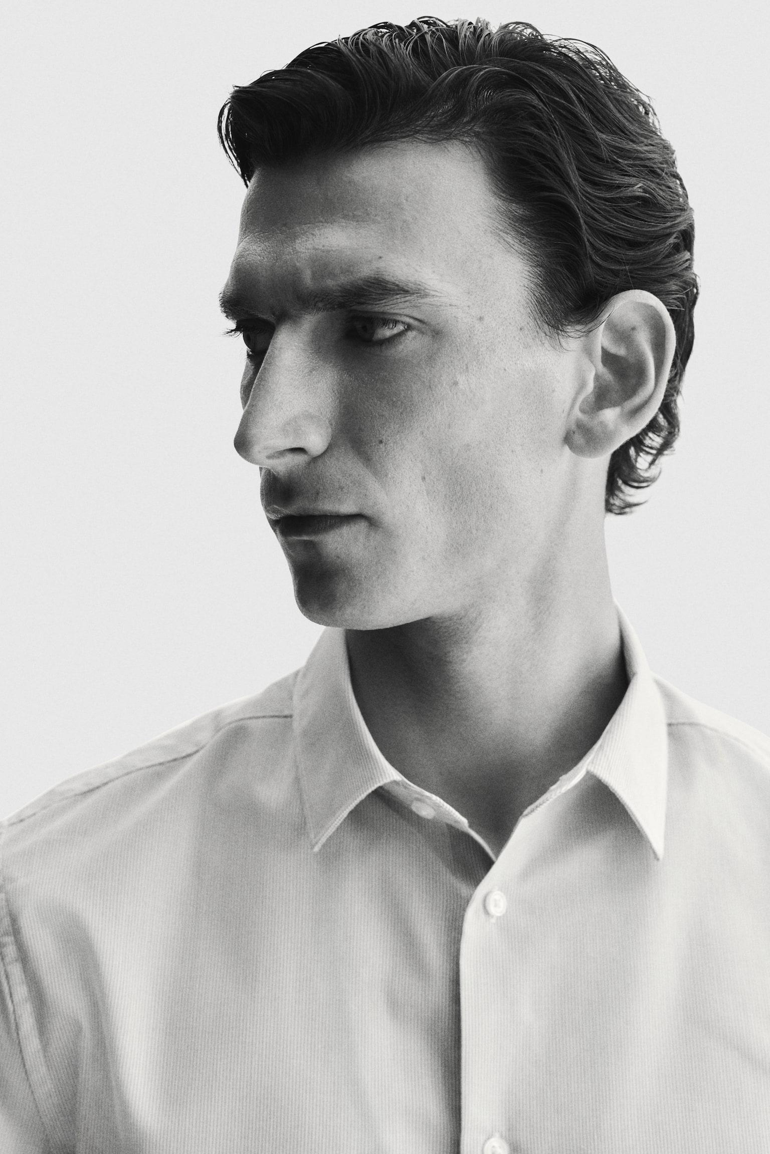 Slim Fit Easy-iron shirt - Light beige/Black/White/Light blue/Light blue/Striped/Navy blue - 3