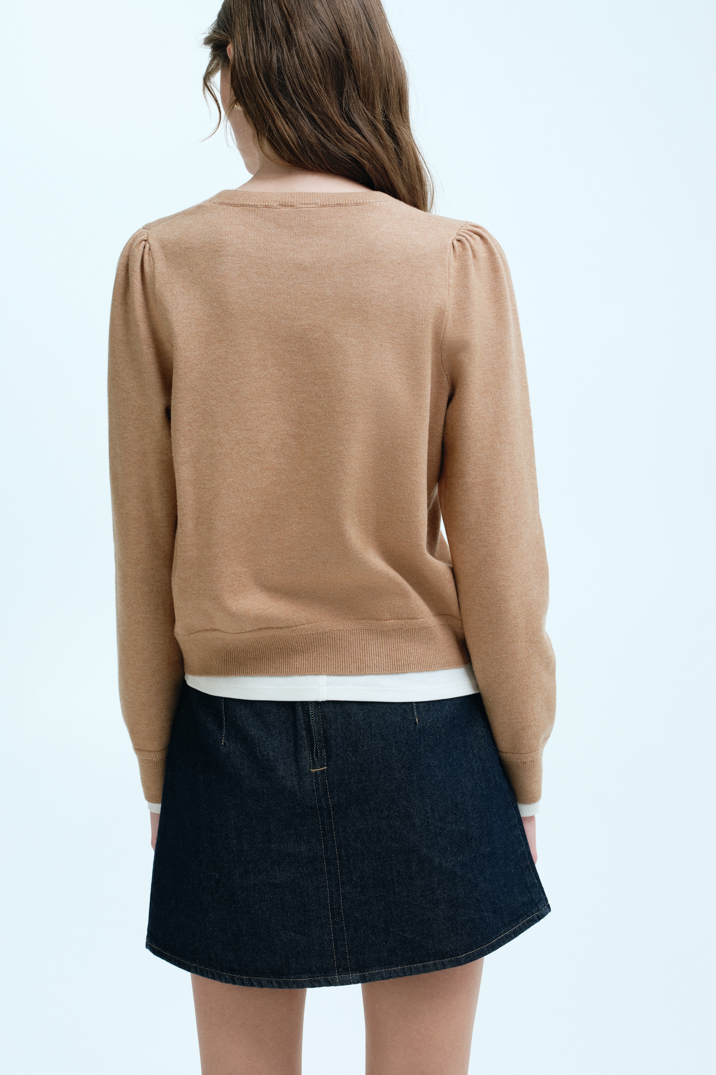 Puff-sleeved jumper