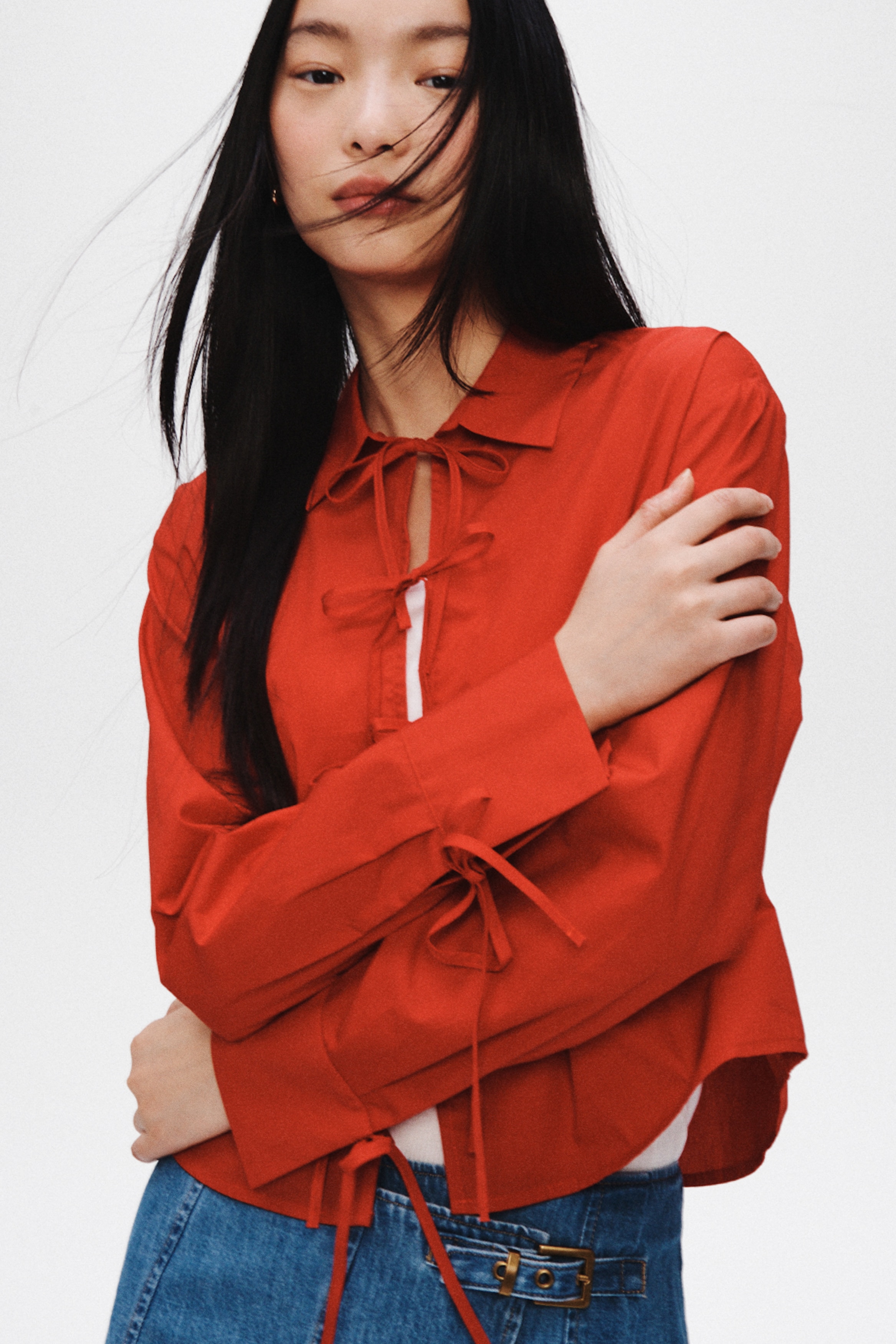 タイフロント ポプリンシャツ - レッド - レディース | H&M JP