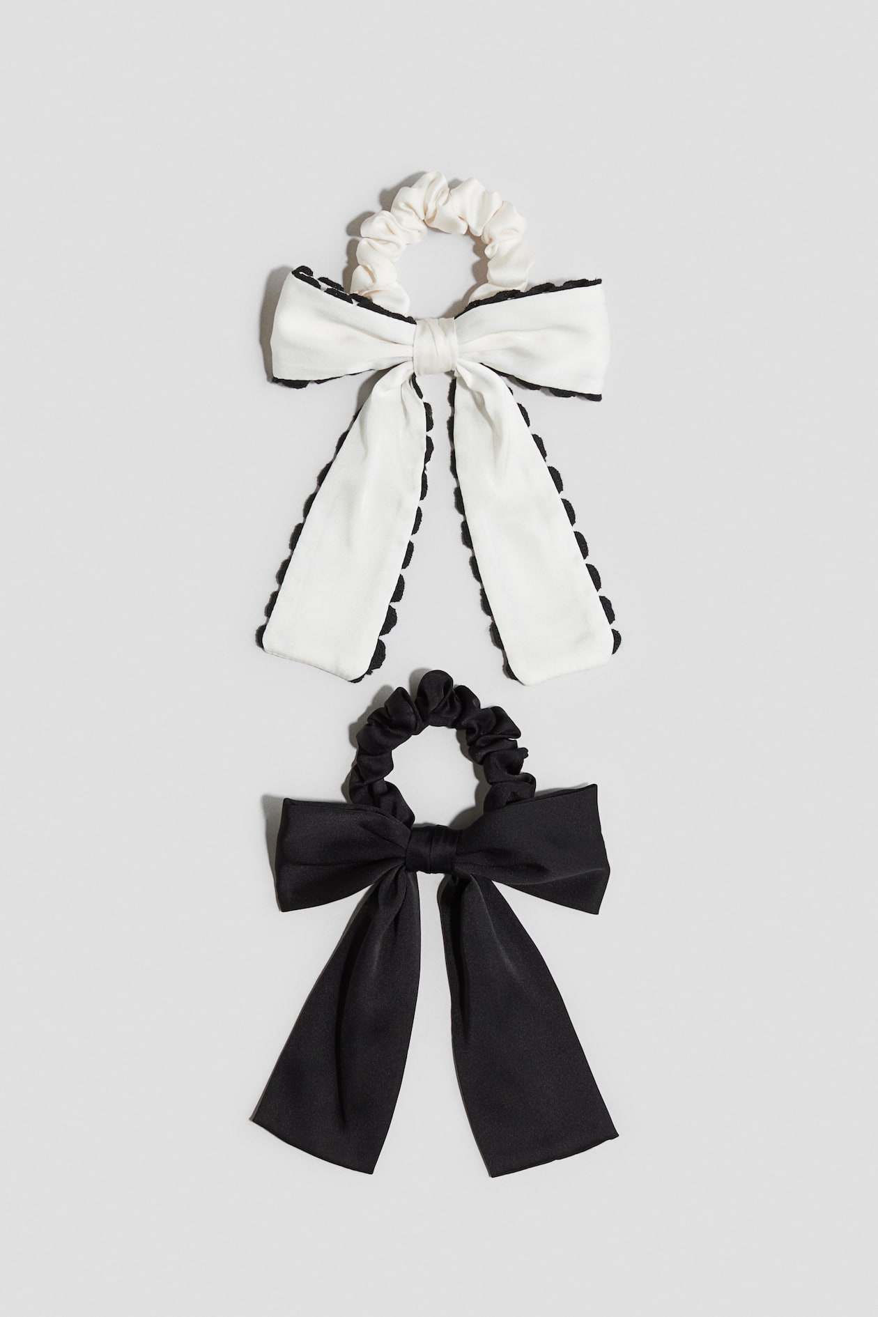 2-pack Scrunchies con moño - Blanco/Negro - Kids | H&M MX
