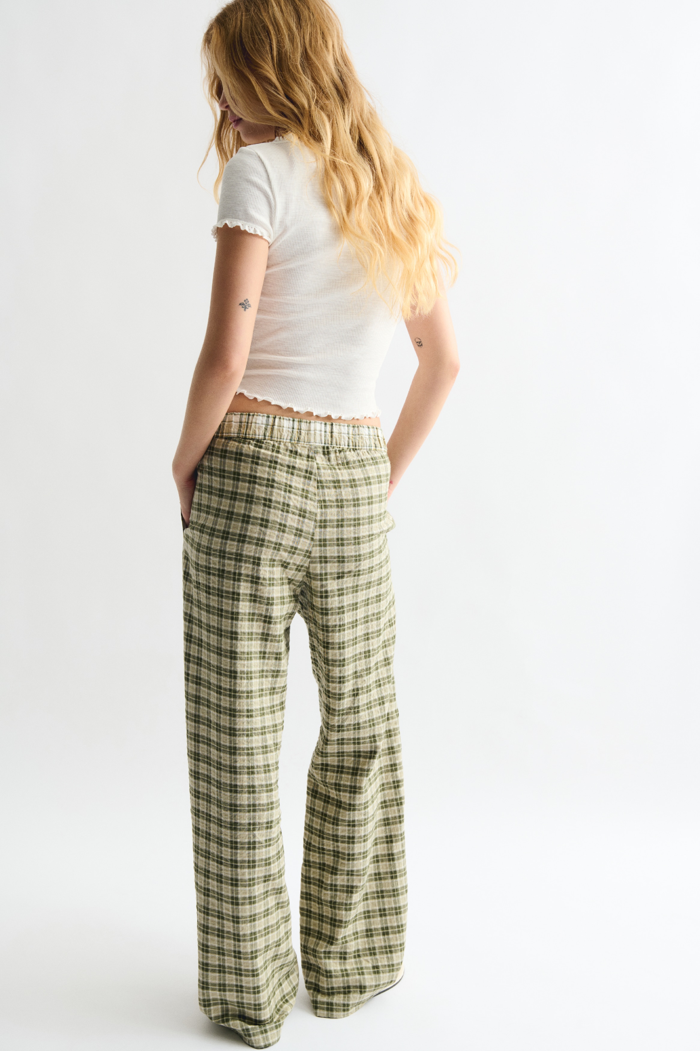 Pull-on trousers