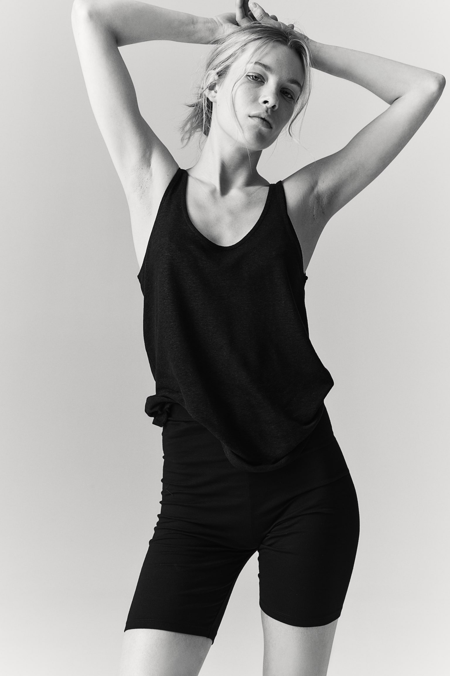 Linen Blend Tank - Black/White - 6