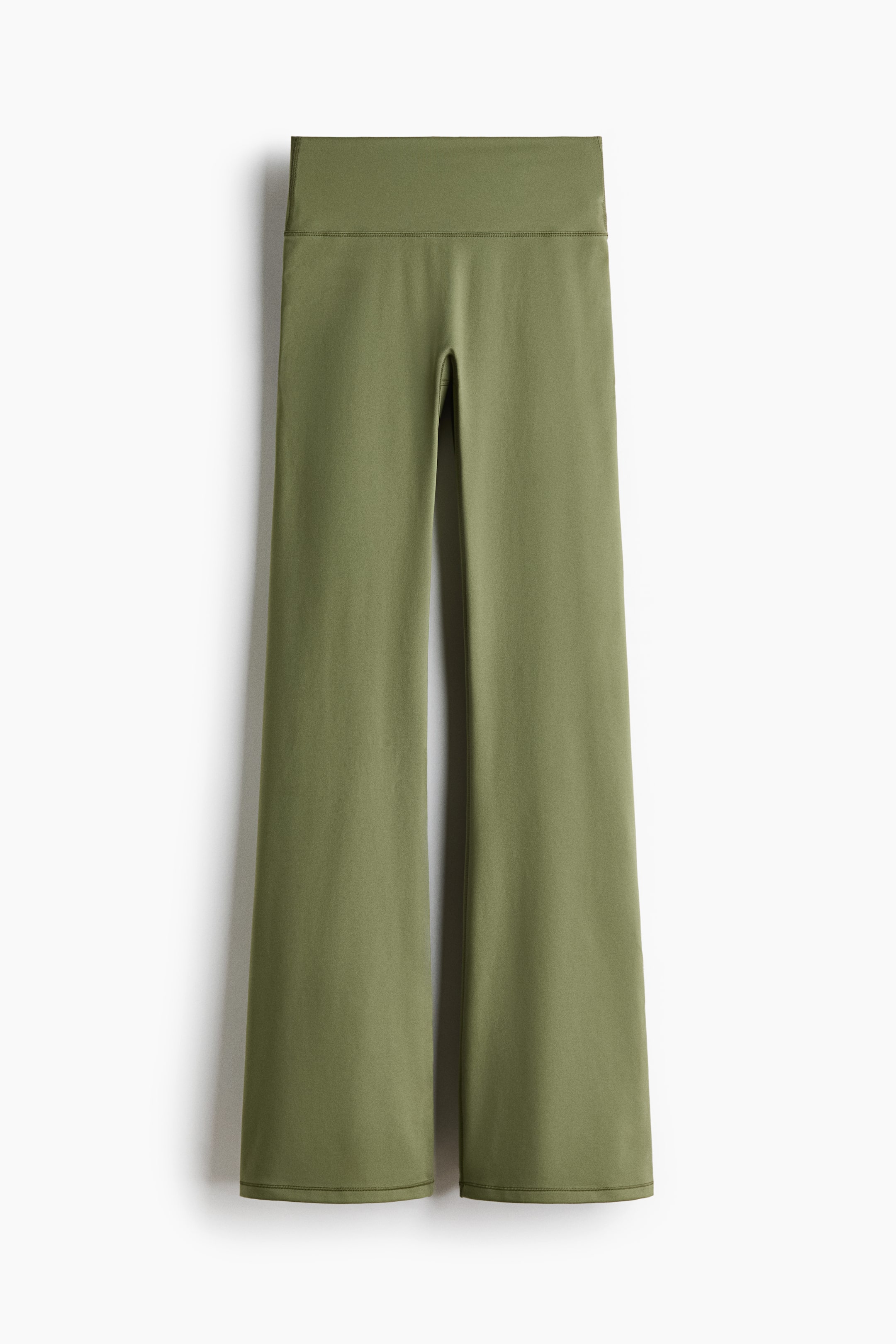 Flared Yoga Leggings with SoftMove™