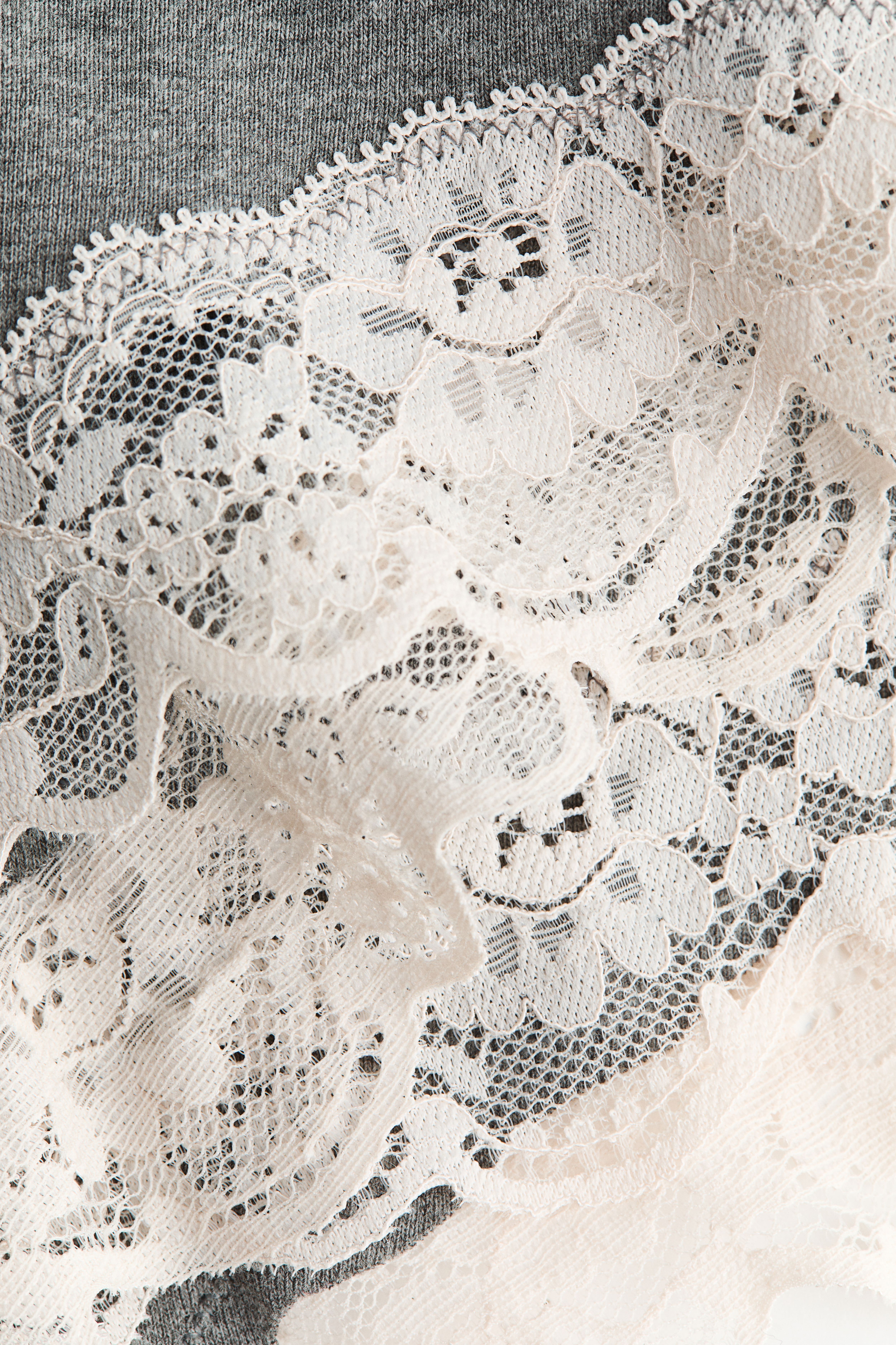 2-Pack Lace-Trimmed Hipster Briefs