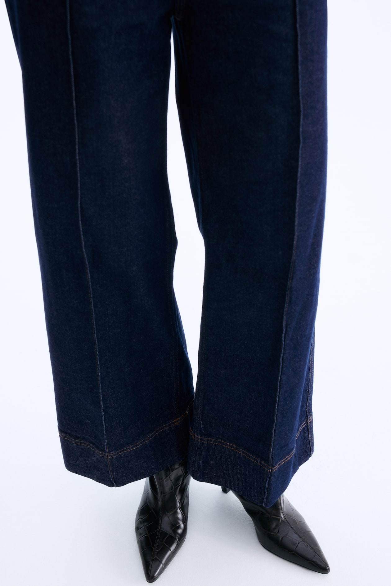 Wide High Ankle Jeans - image 4