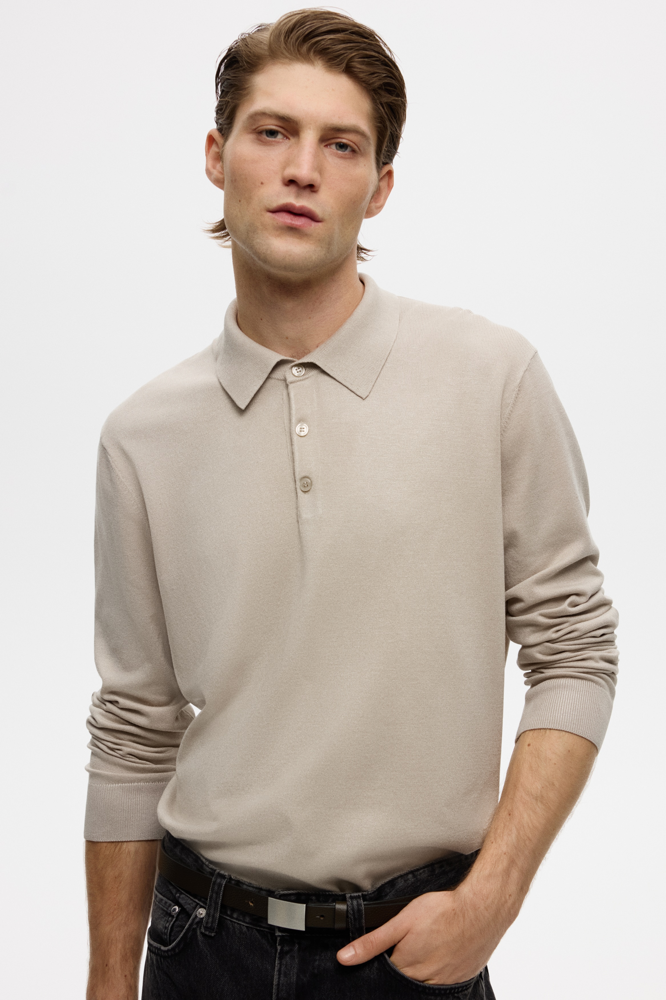 Regular-Fit Fine-Knit Polo ShirtModel