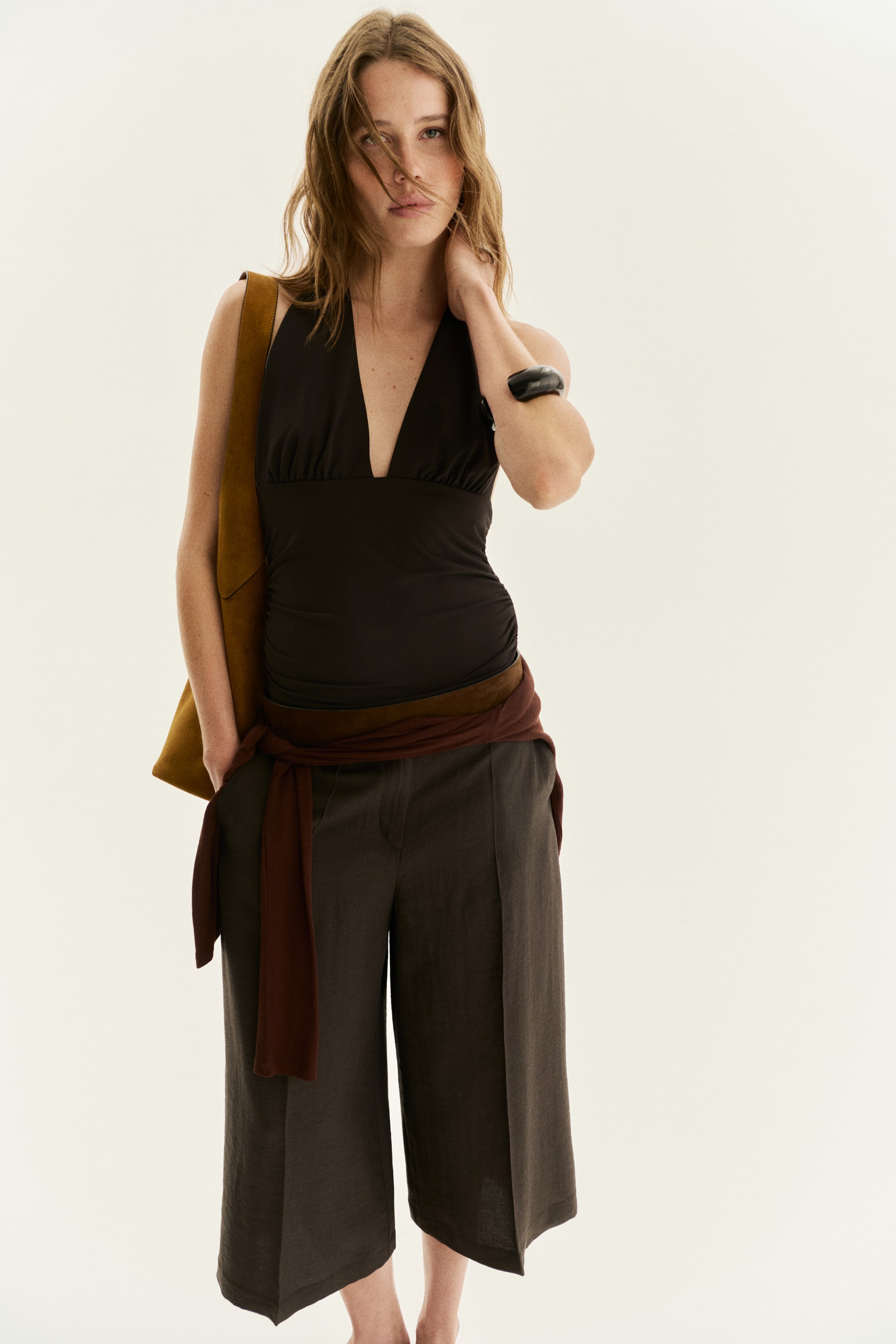 Женские топы H&M Draped Halterneck Top — фото 4