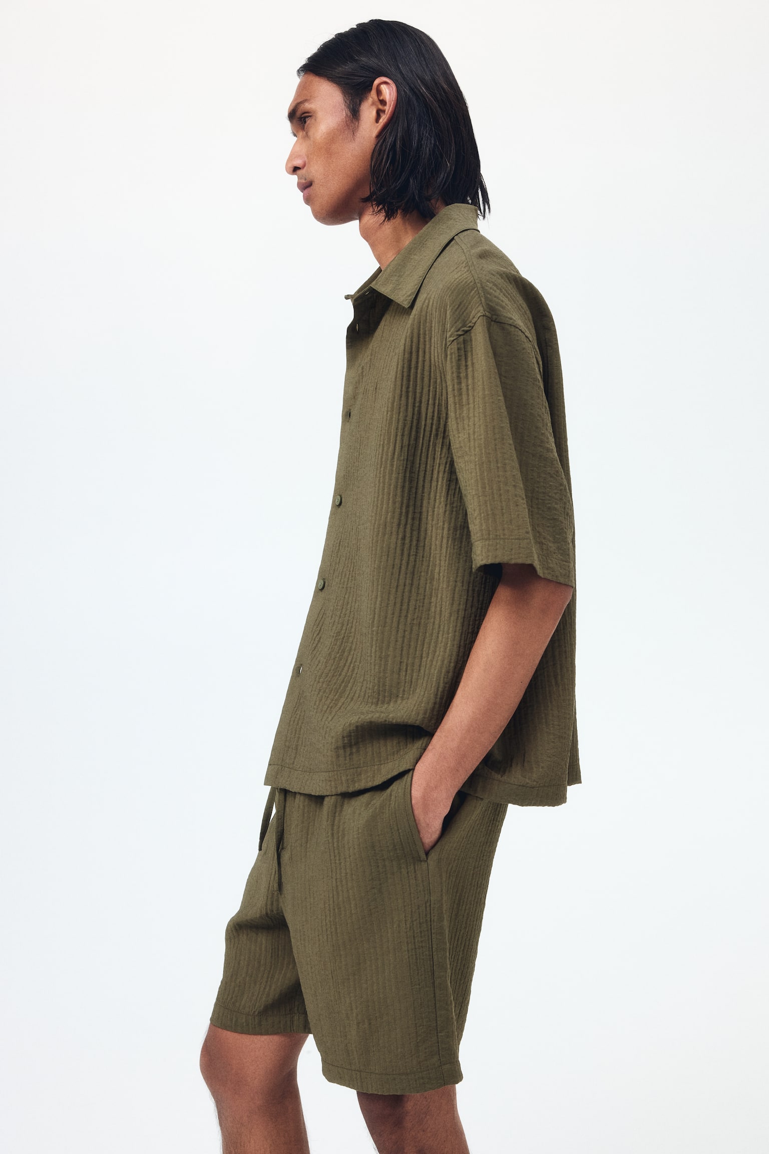 Relaxed Fit Textured shorts-Khaki green - 5