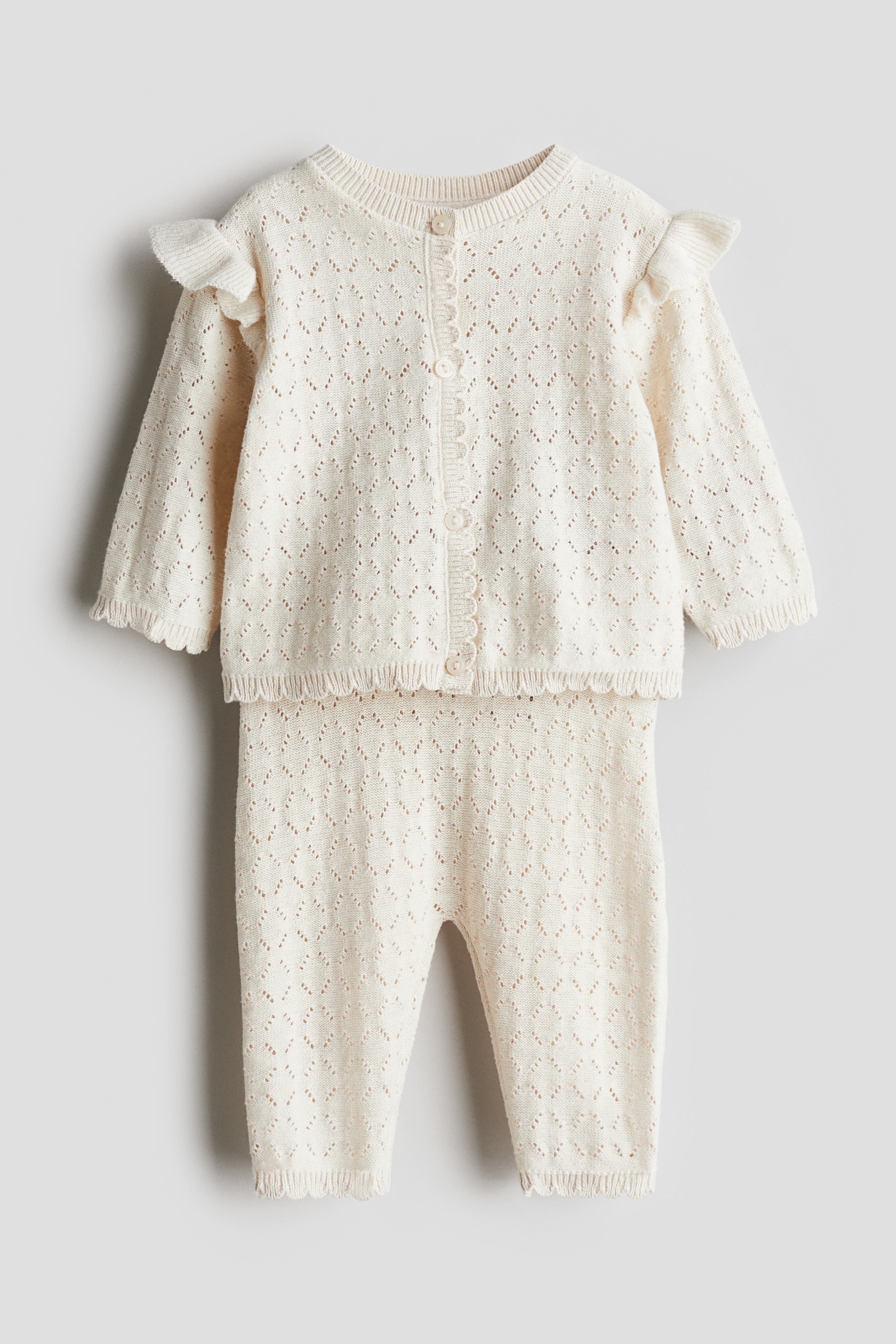 2-piece fine-knit setModel