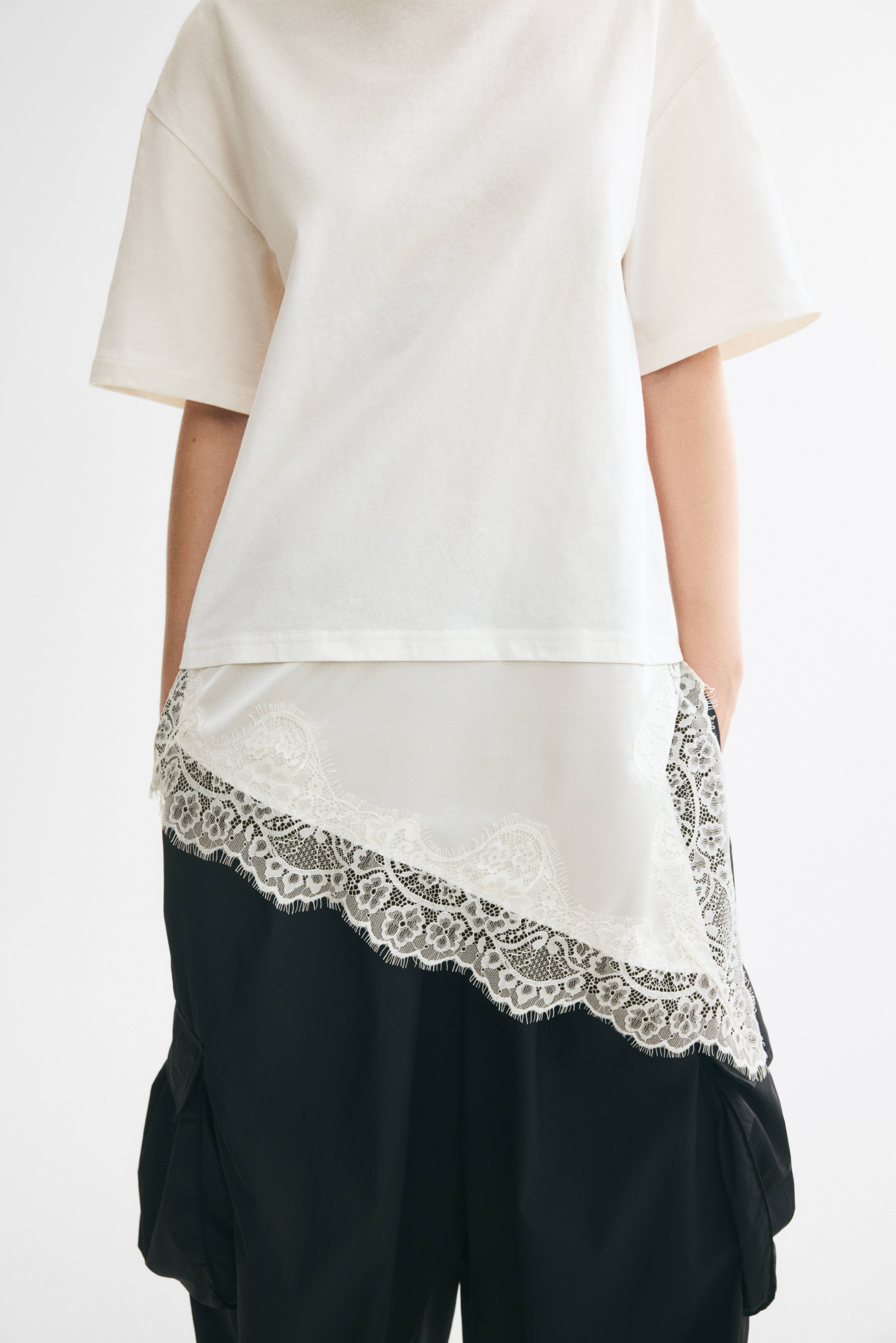 Lace-Trimmed Asymmetric T-Shirt
