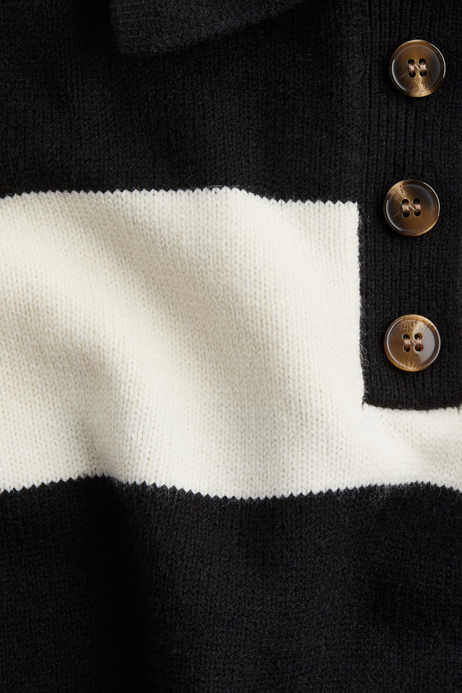 Fine-knit polo shirt - Black/White striped - 3