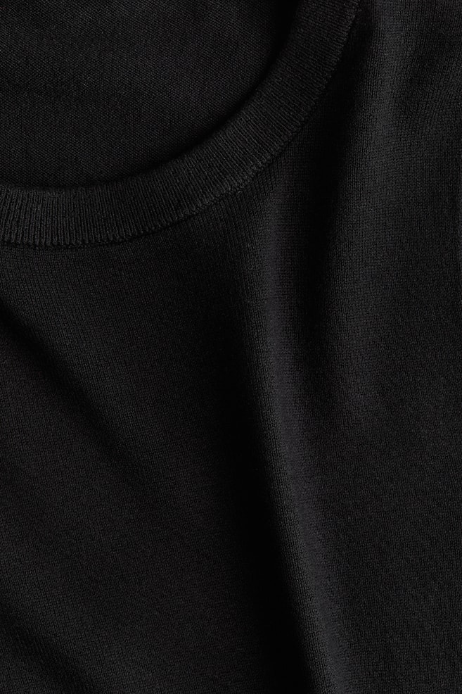 Fine-Knit Sweater Vest-Black - 2