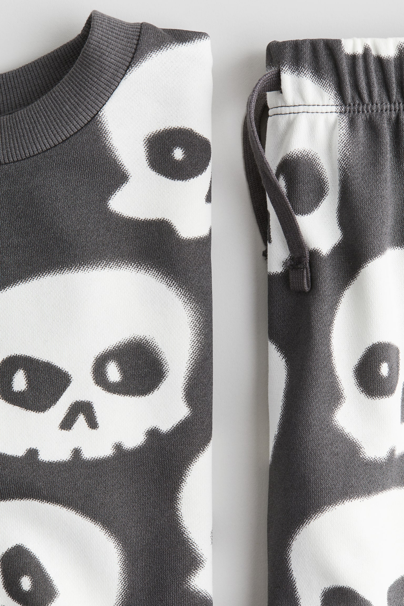 2-piece patterned sweatshirt set - Dark grey/Skulls - 2