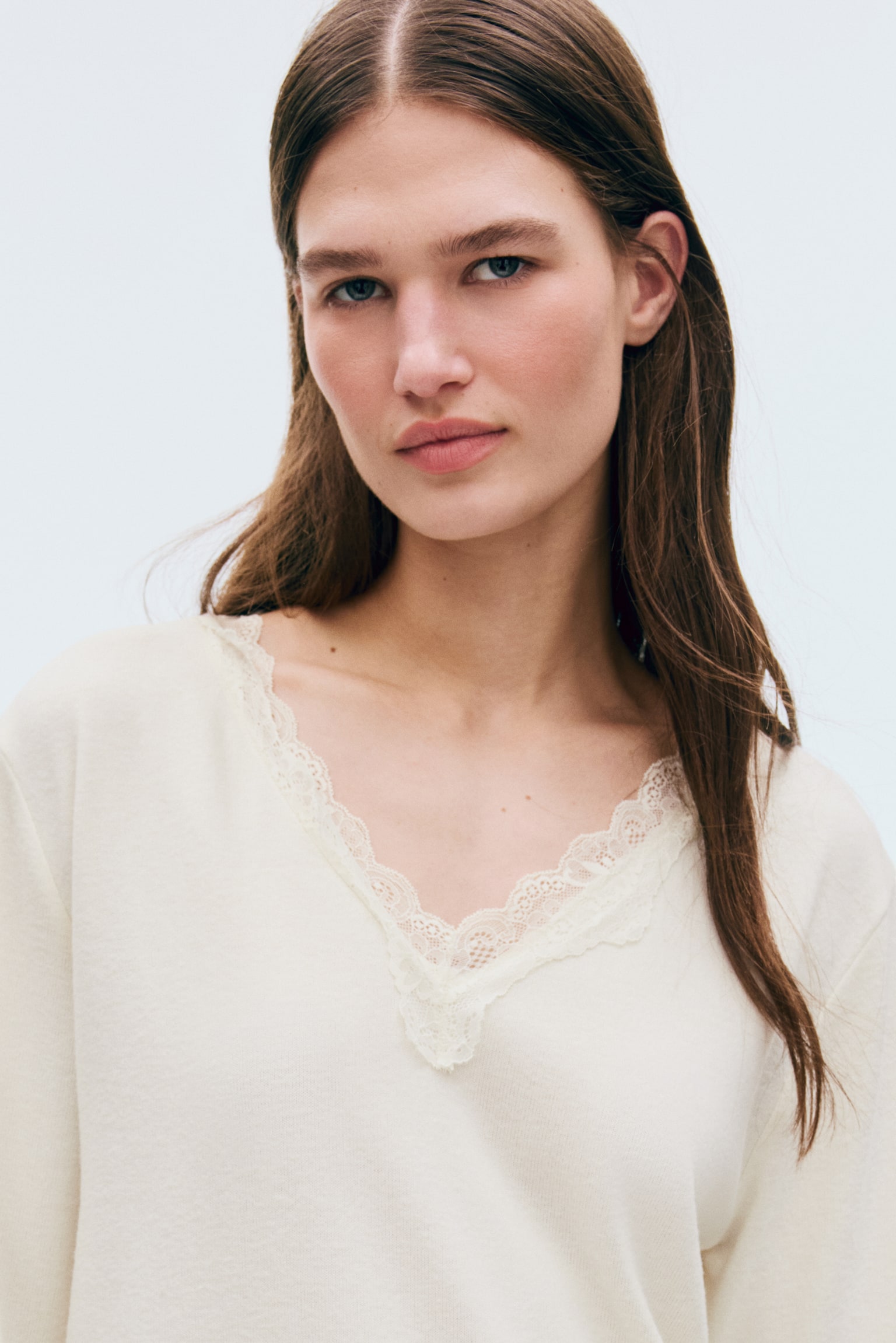 Lace-trimmed knitted top - White/Dark brown/Light blue - 5