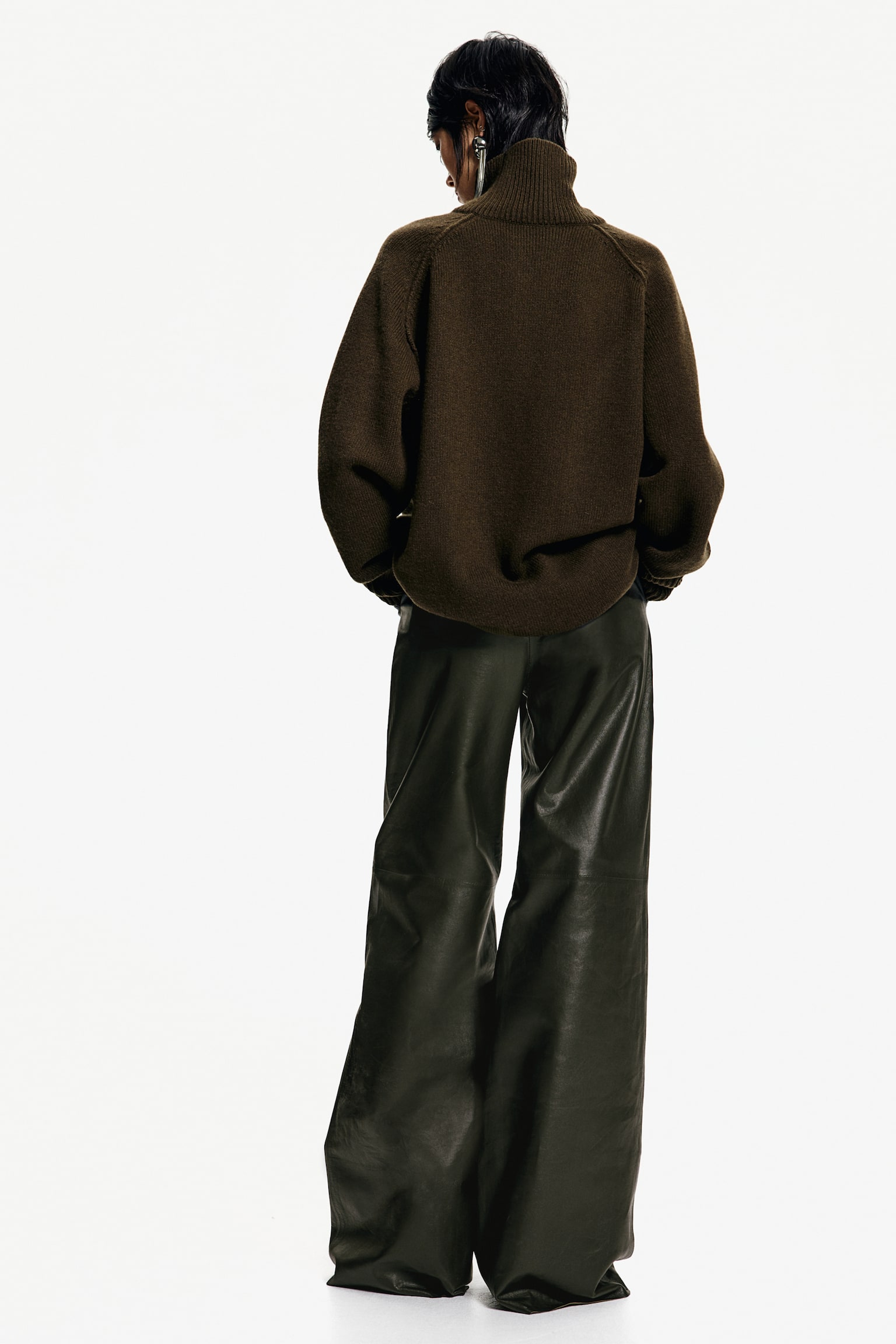 Straight leather trousers - Dark khaki green/Black - 8