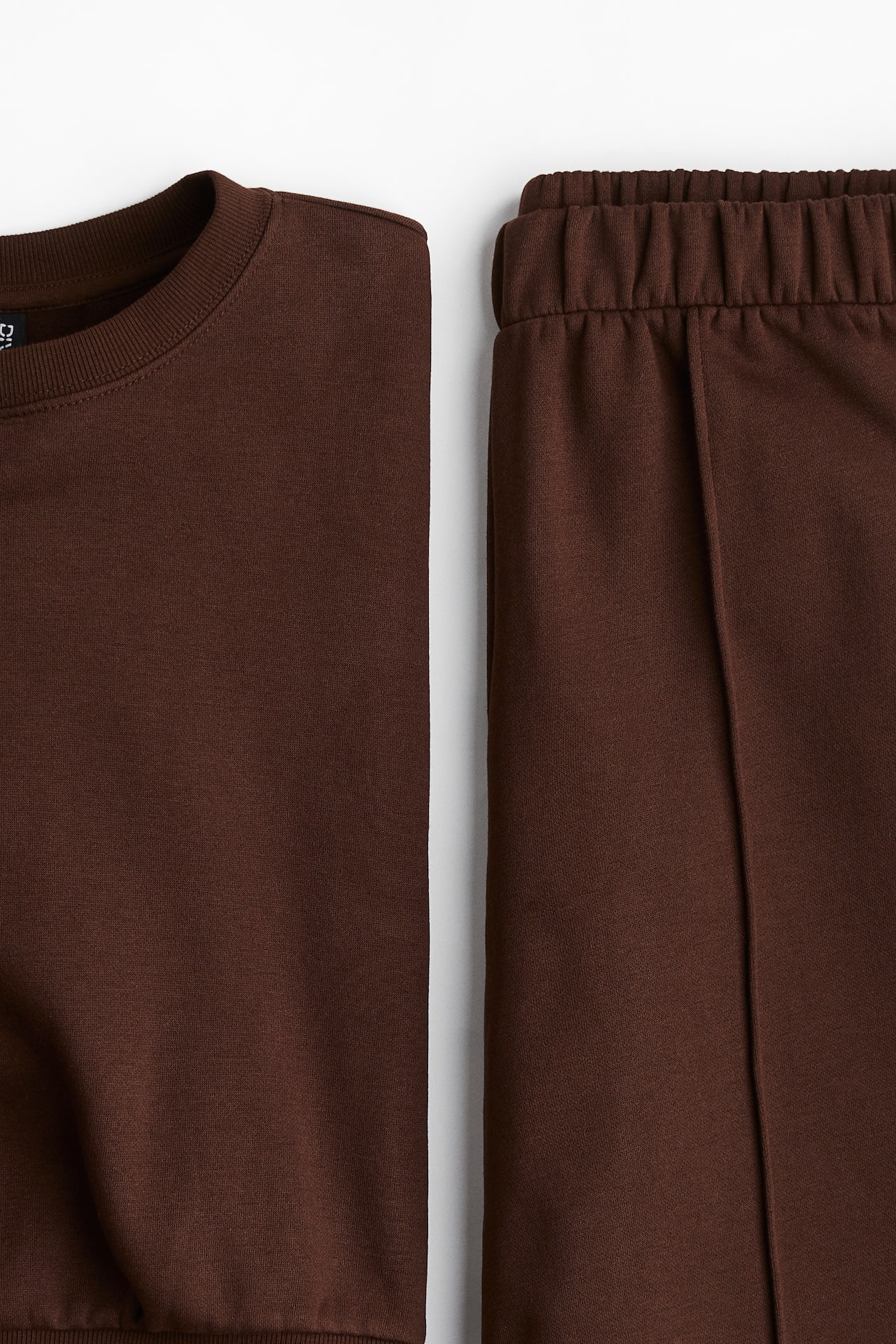 2-Piece Sweatshirt and Joggers Set - image 3