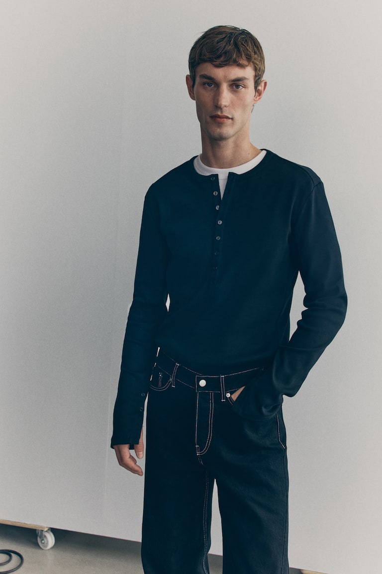 Camiseta de algodón acanalado con cuello panadero Negro