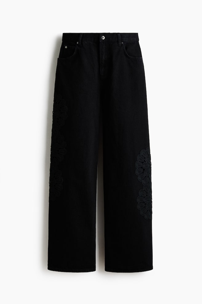 Jeans mit Details im Häkellook - Schwarz/Cremefarben - 1