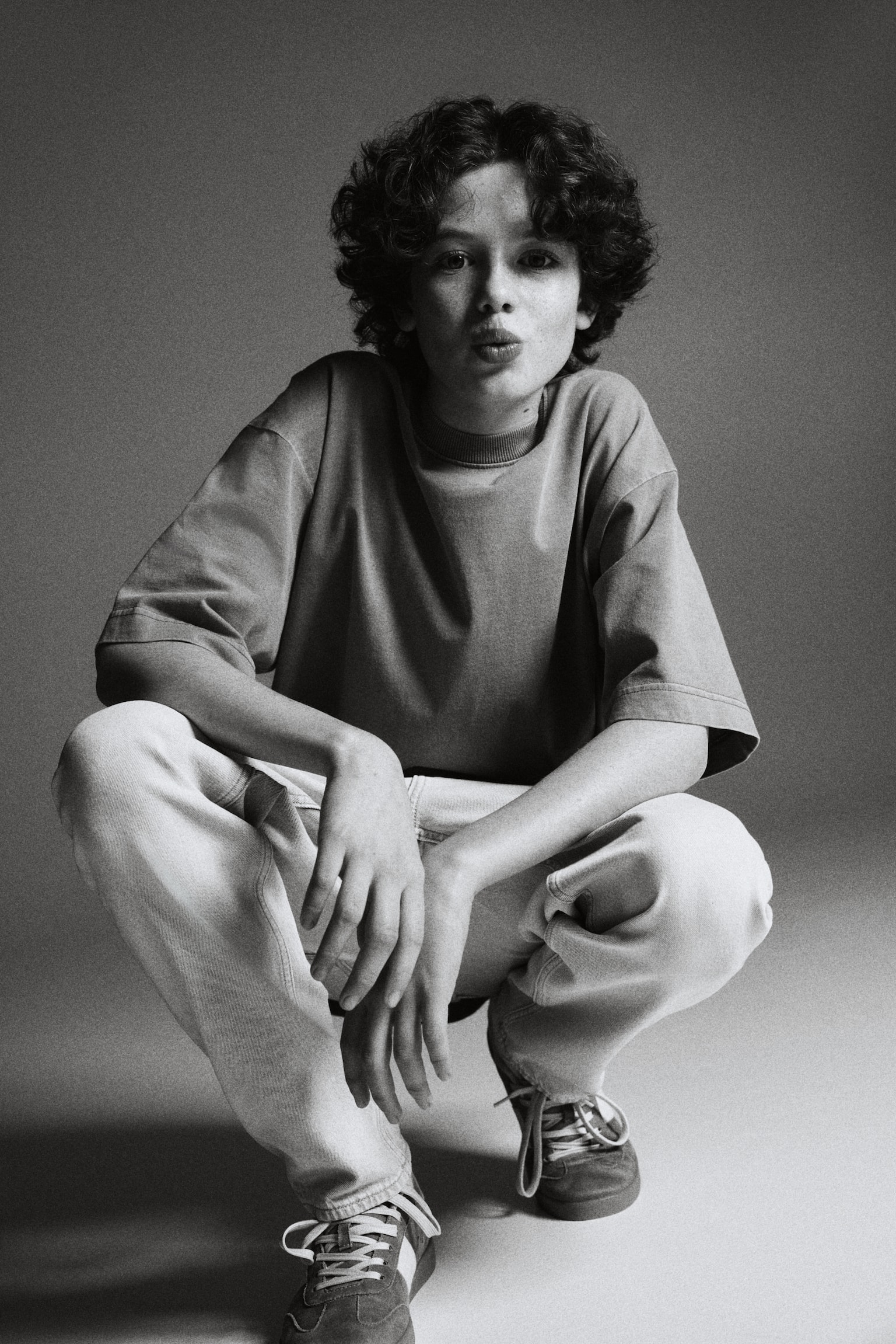 Relaxed Tapered Fit Jeans - כחול ג'ינס בהיר/כחול ג'ינס - 7