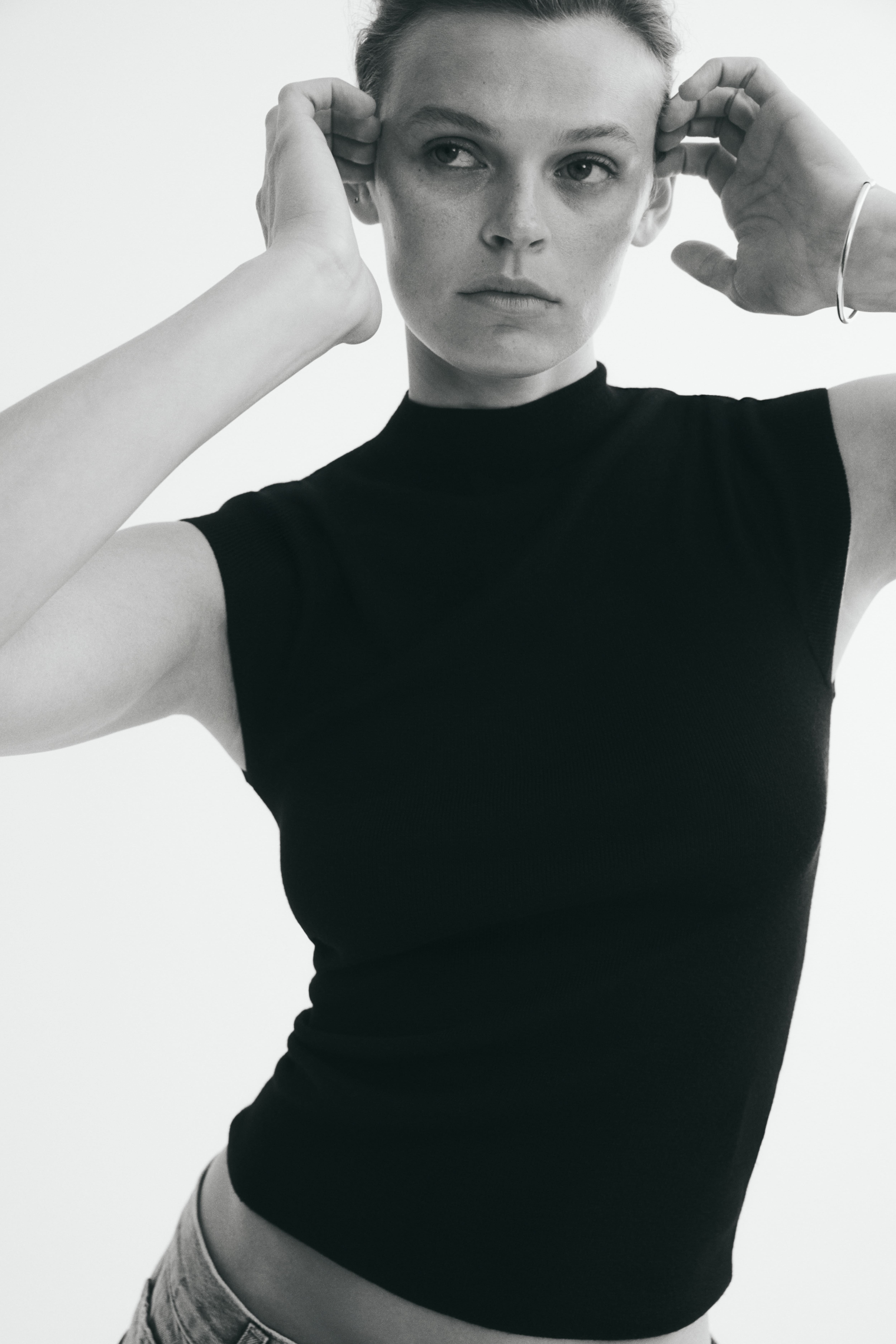 Fine-Knit Mock Turtleneck Top