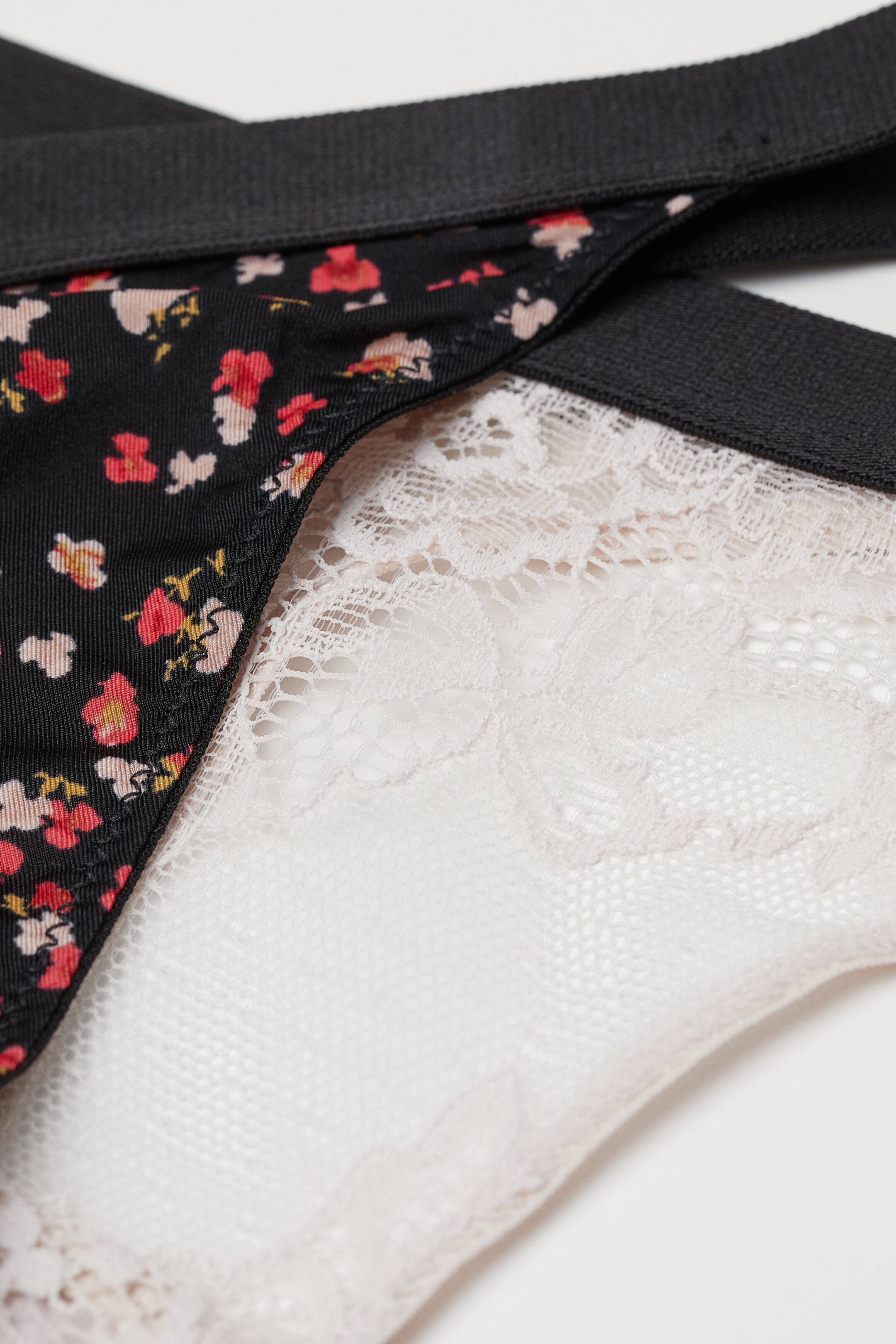 Größeres Bild ansehen: 2er-Pack Slips Thong - Schwarz/Geblümt - Ladies | H&M DE 2