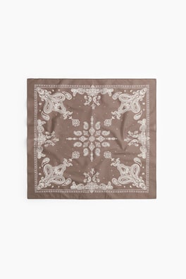 Patterned neck scarf