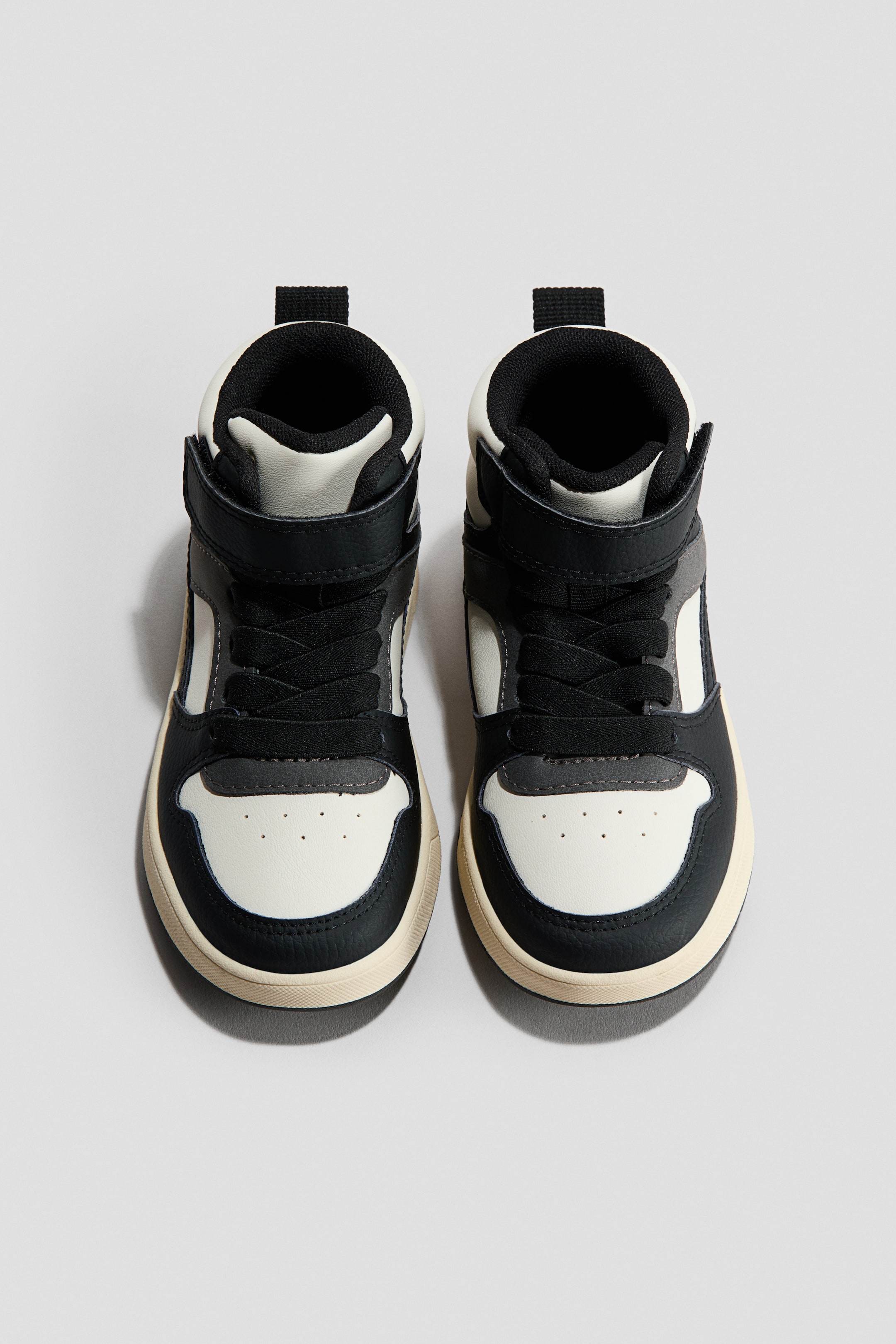 Visualizza immagine più grande: Sneakers alte - Nero/grigio scuro - BAMBINO | H&M IT 2