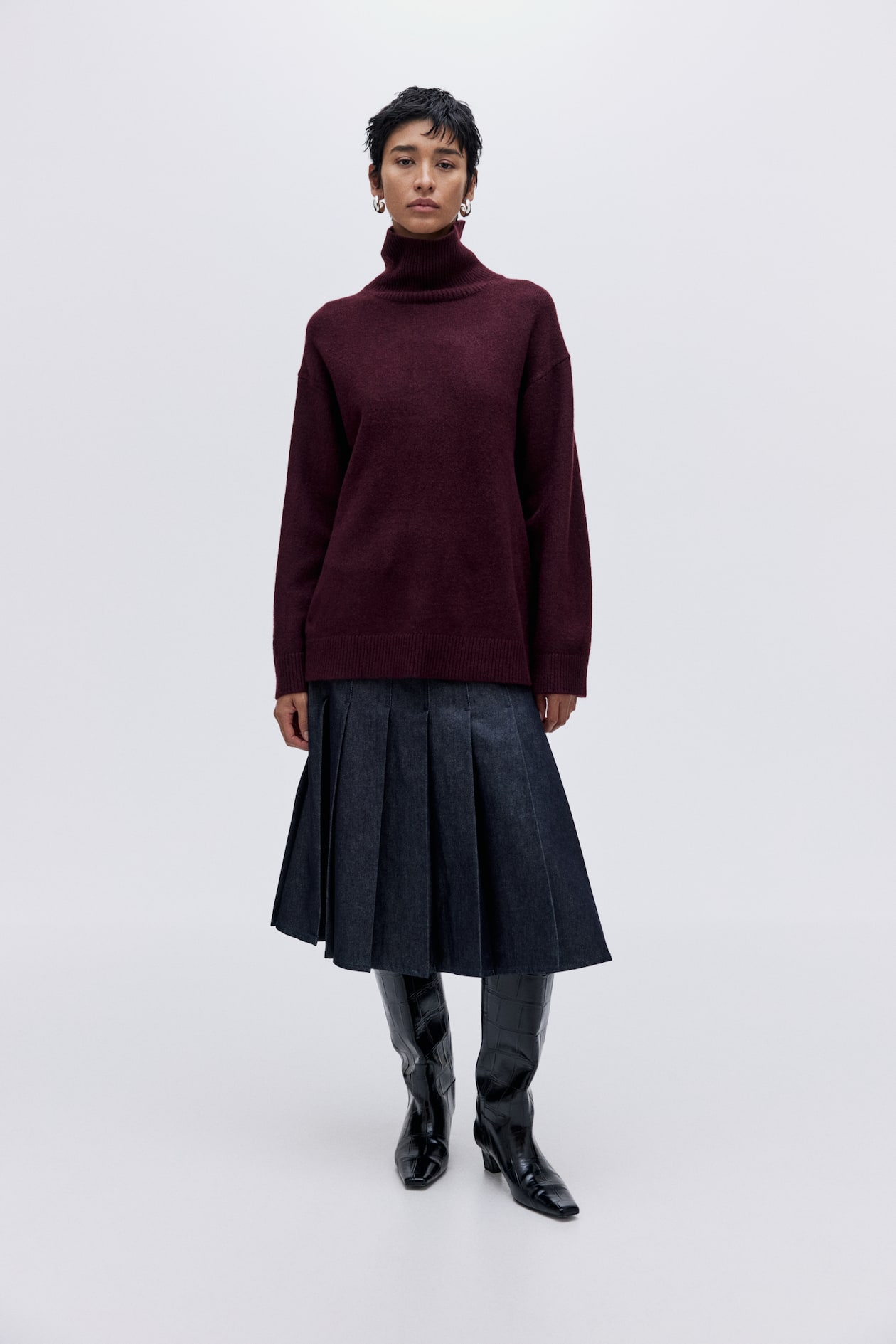 Loose-Fit Turtleneck Sweater - image 5