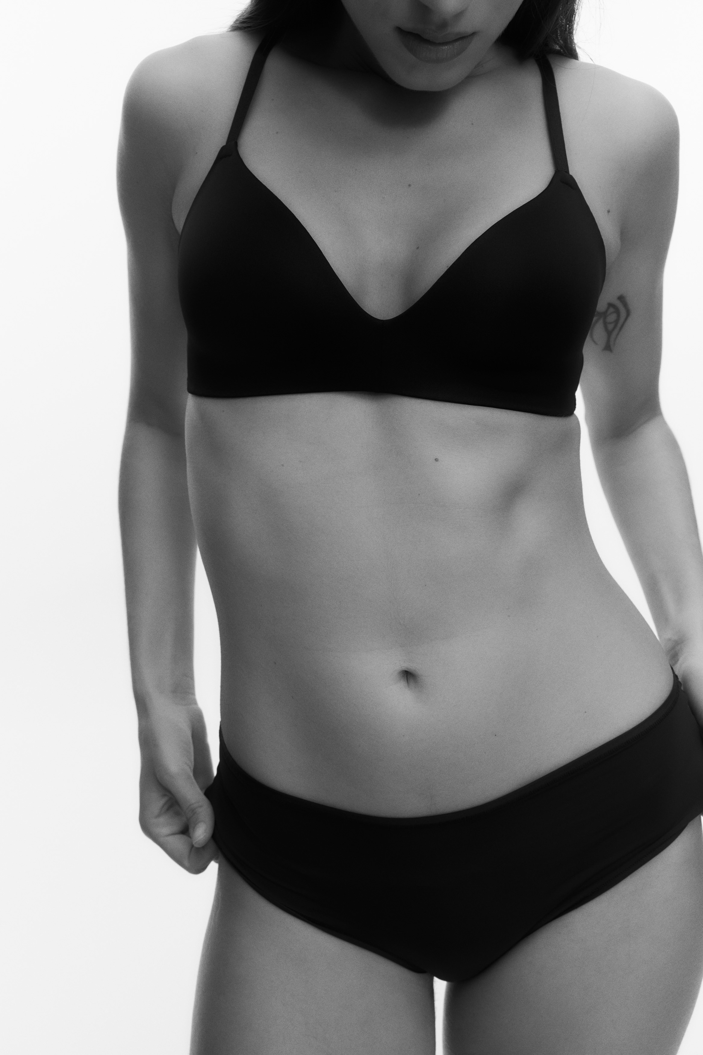 2-pack Microfiber Soft-cup Bras - Beige/black/Black/White/Beige/white