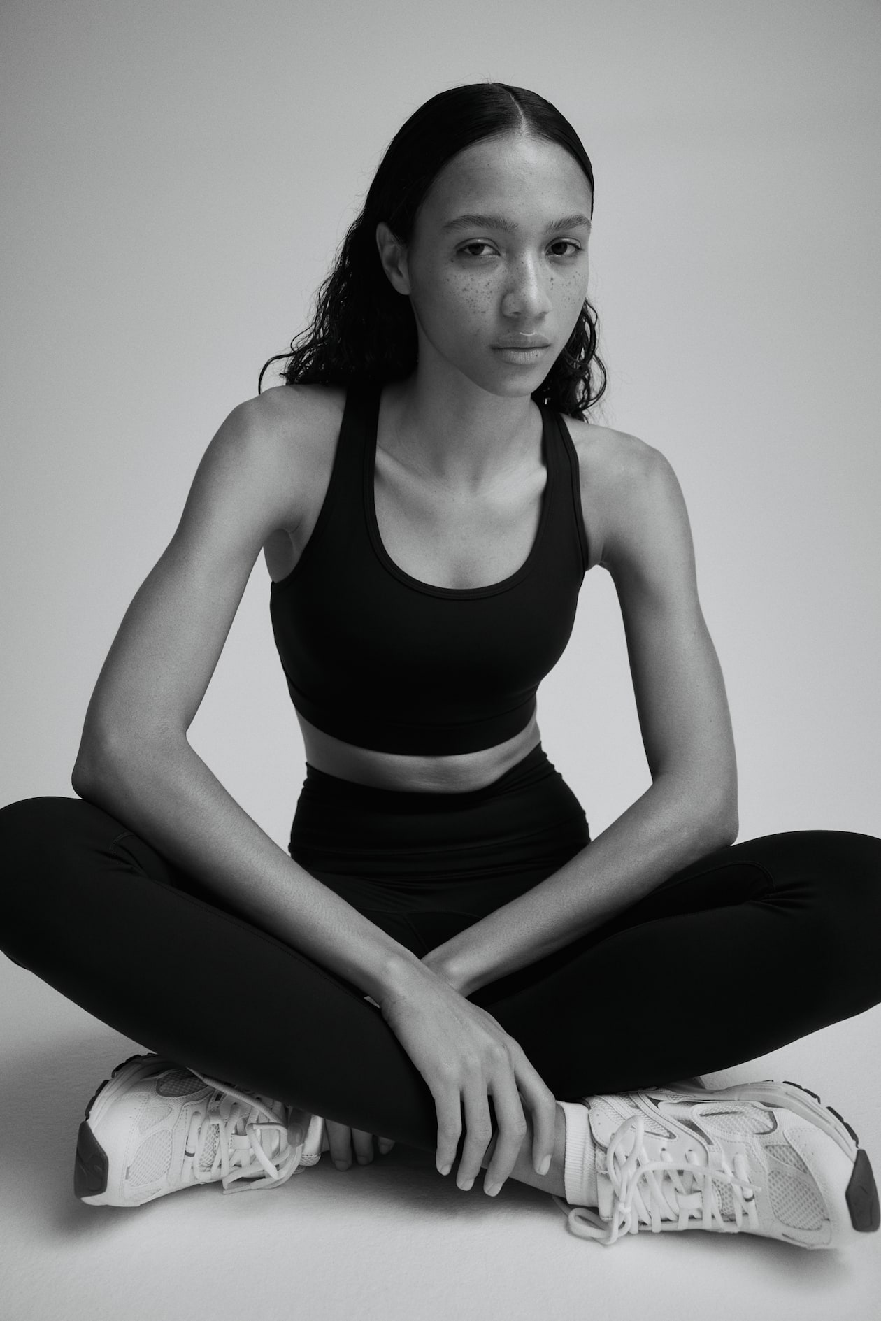 Medium Support Sports Bra with SoftMove - image 3