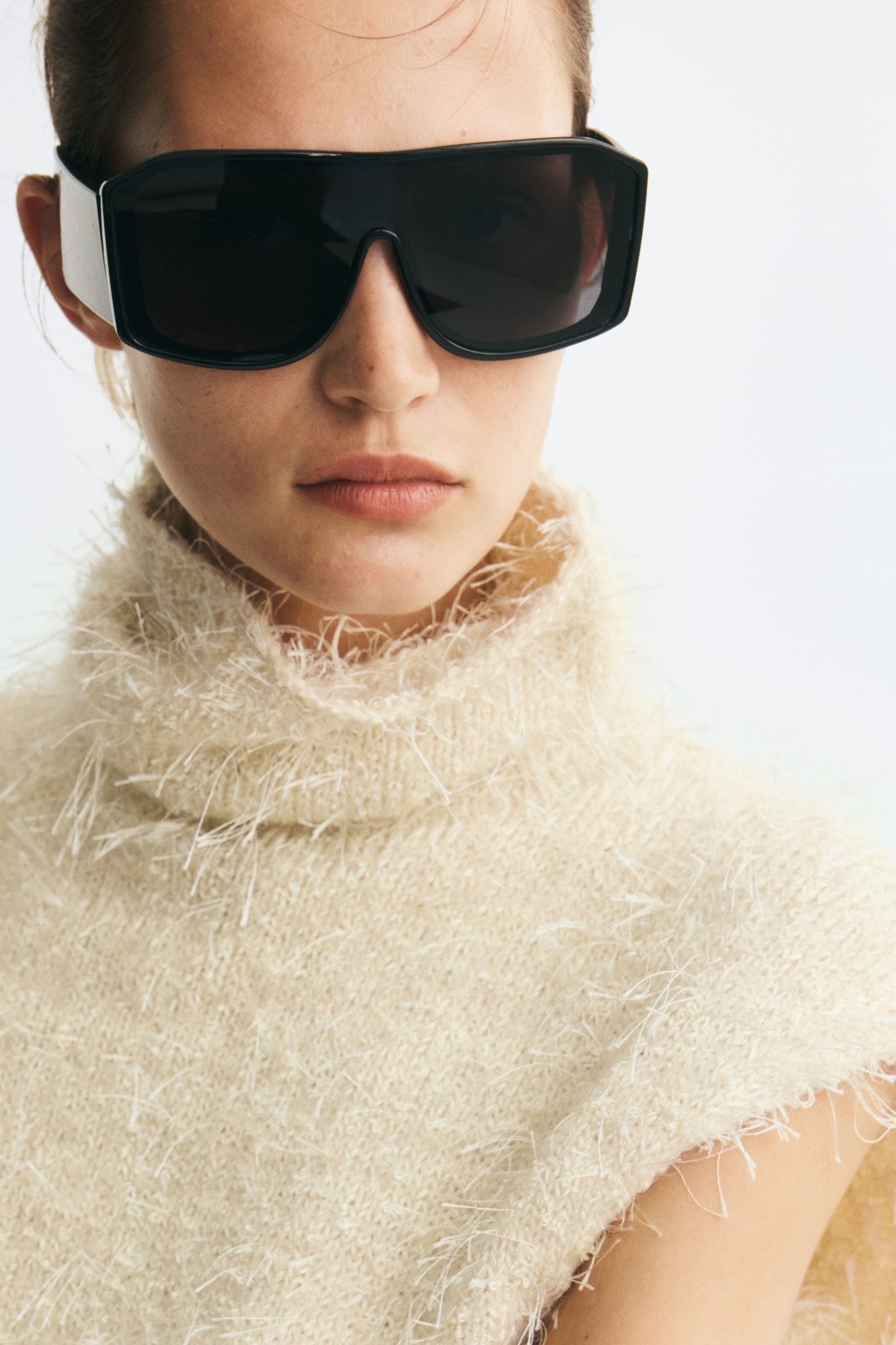 Женский топ H&M Fluffy-Knit Mock Turtleneck, цвет: Светлый бежевый — фото 3