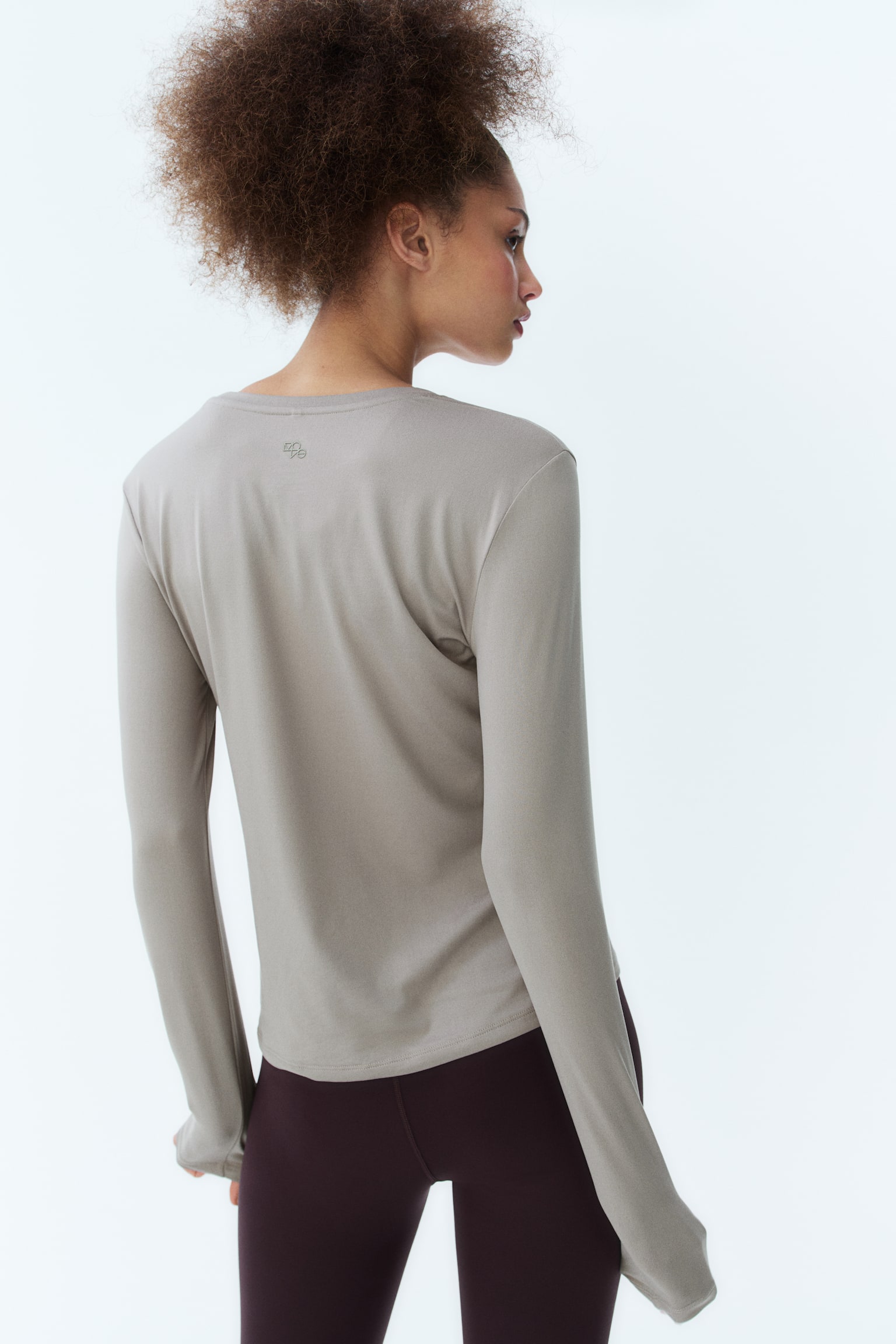 Long-sleeved sports top in DryMove™ - Greige/Cream - 3