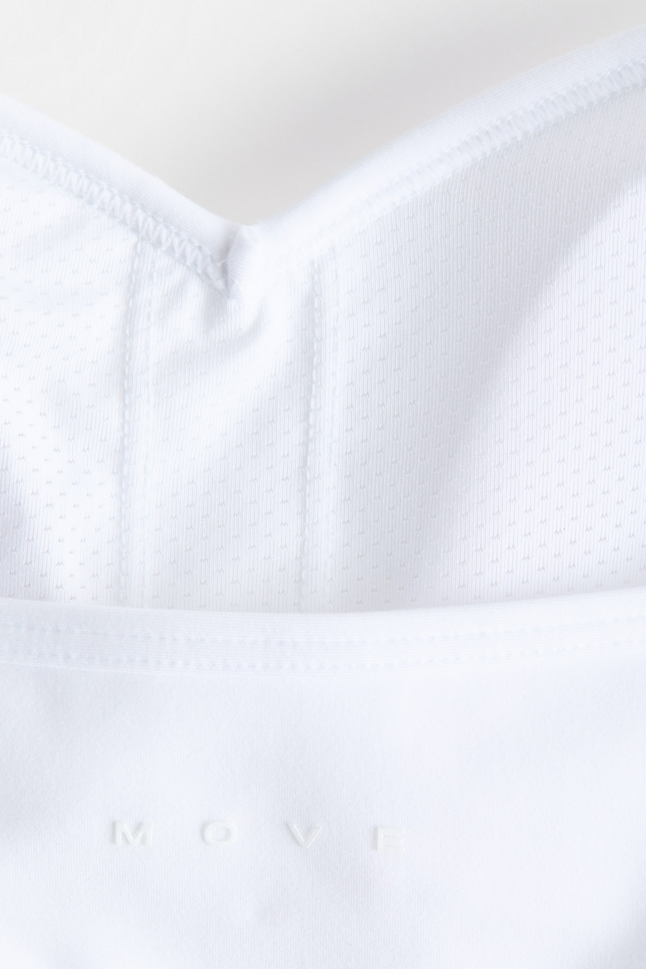 Medium Support Sports Bra with SoftMove™