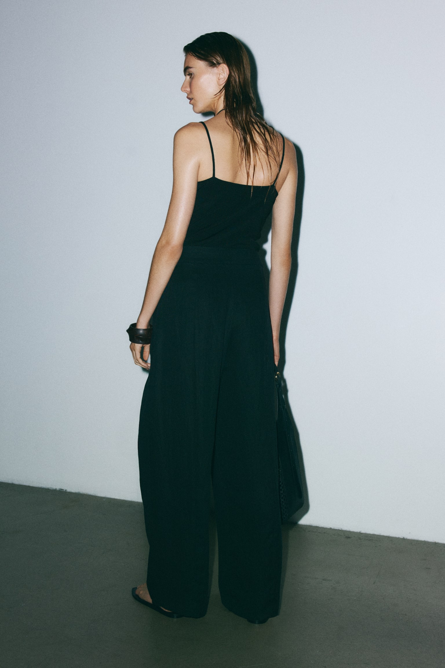 Женские брюки H&M Crinkled Wrap-Detail, цвет: Чёрный — фото 6