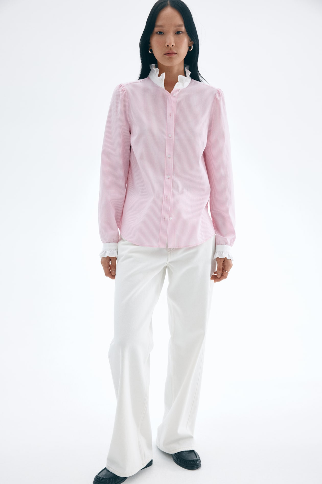 Blouse with Ruffled Collar