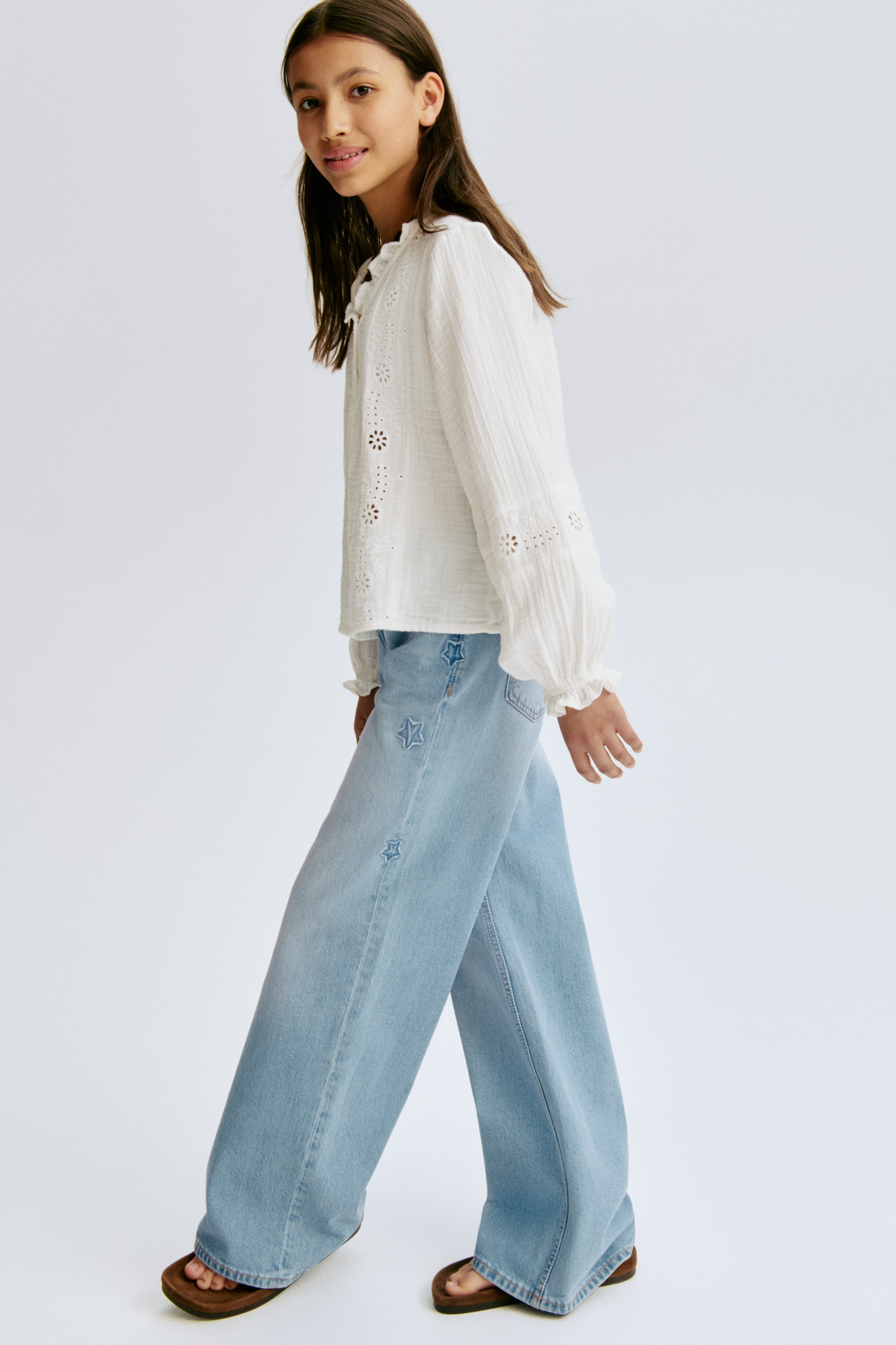 Wide-Leg Low Jeans