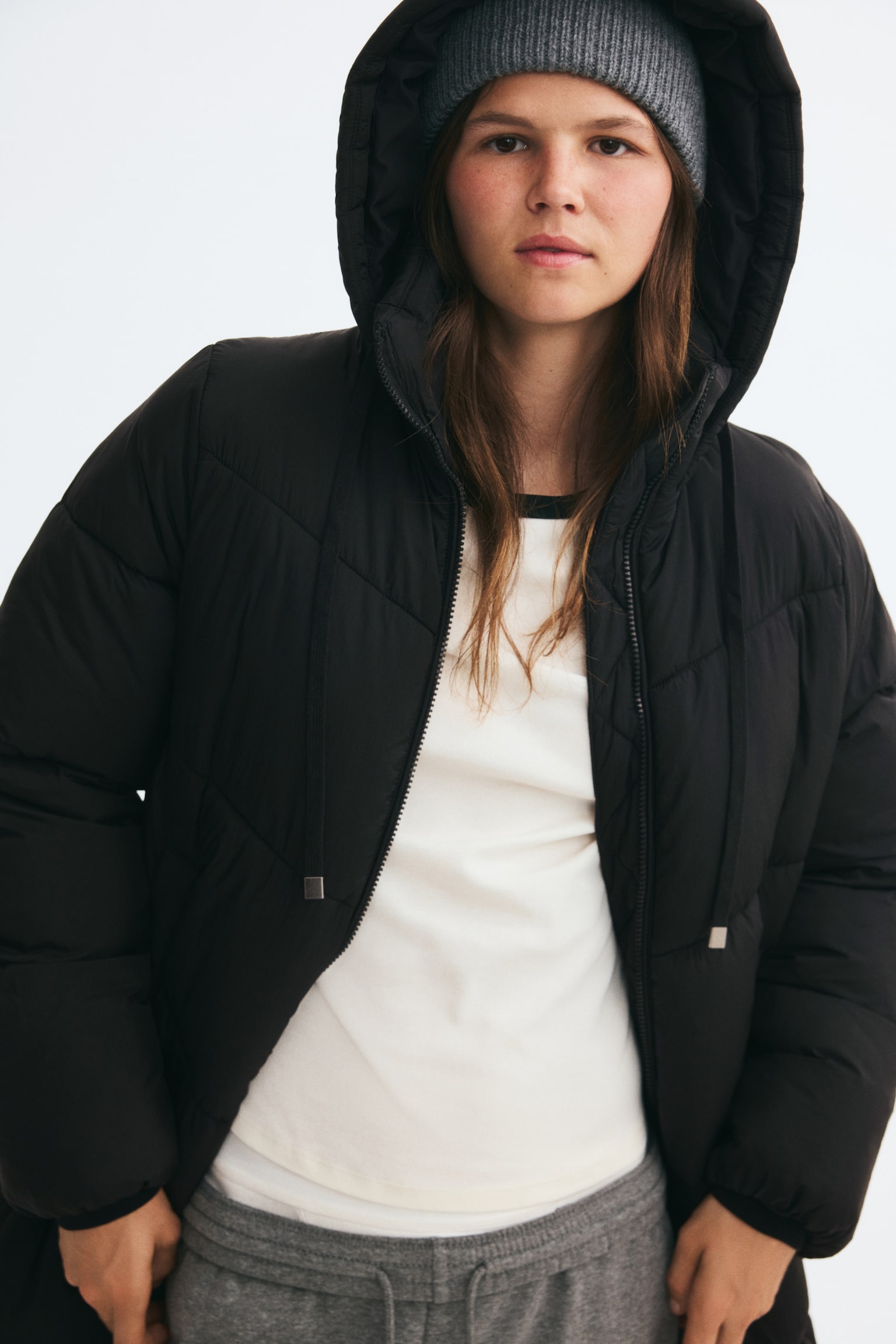 Женская куртка H&M Oversized Puffer, цвет: Чёрный — фото 4